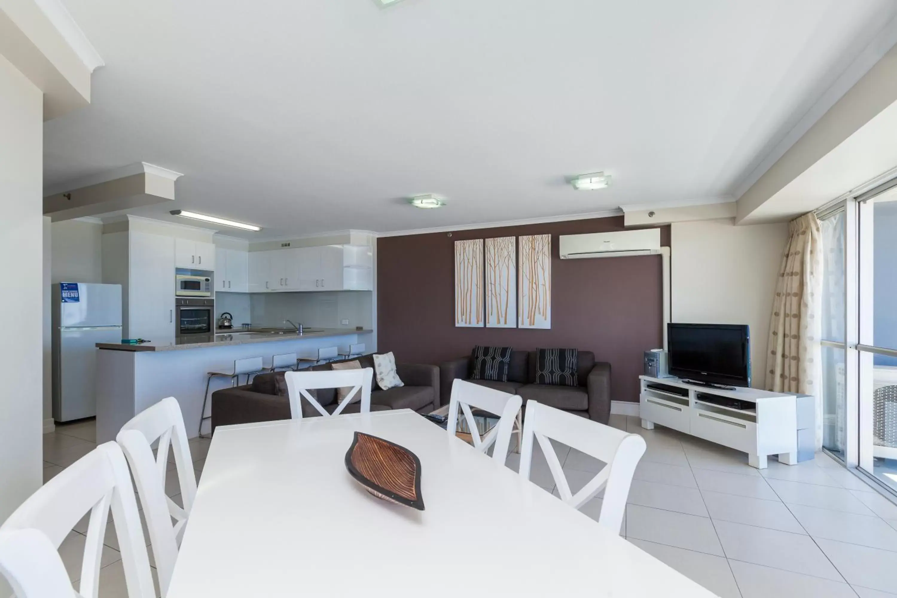 Dining Area in Points North Apartments