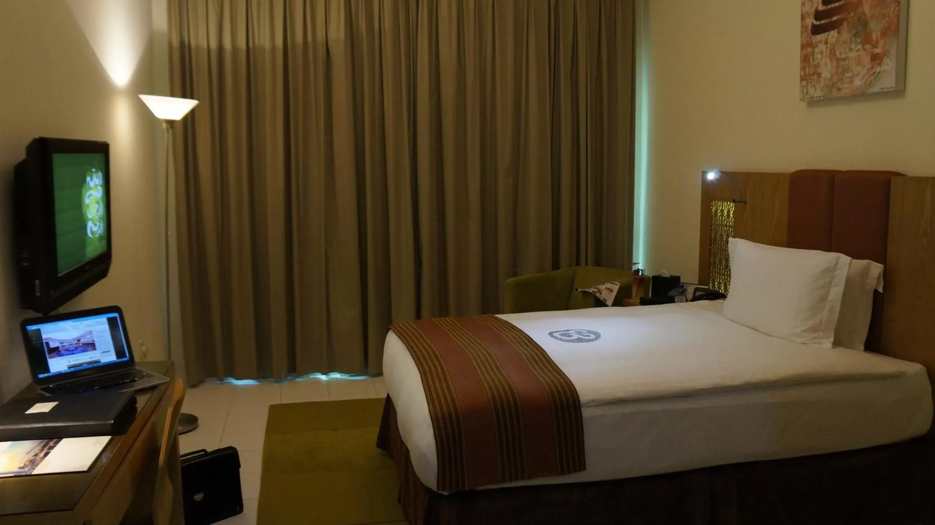 Photo of the whole room, Bed in Tamani Marina Hotel & Apartments