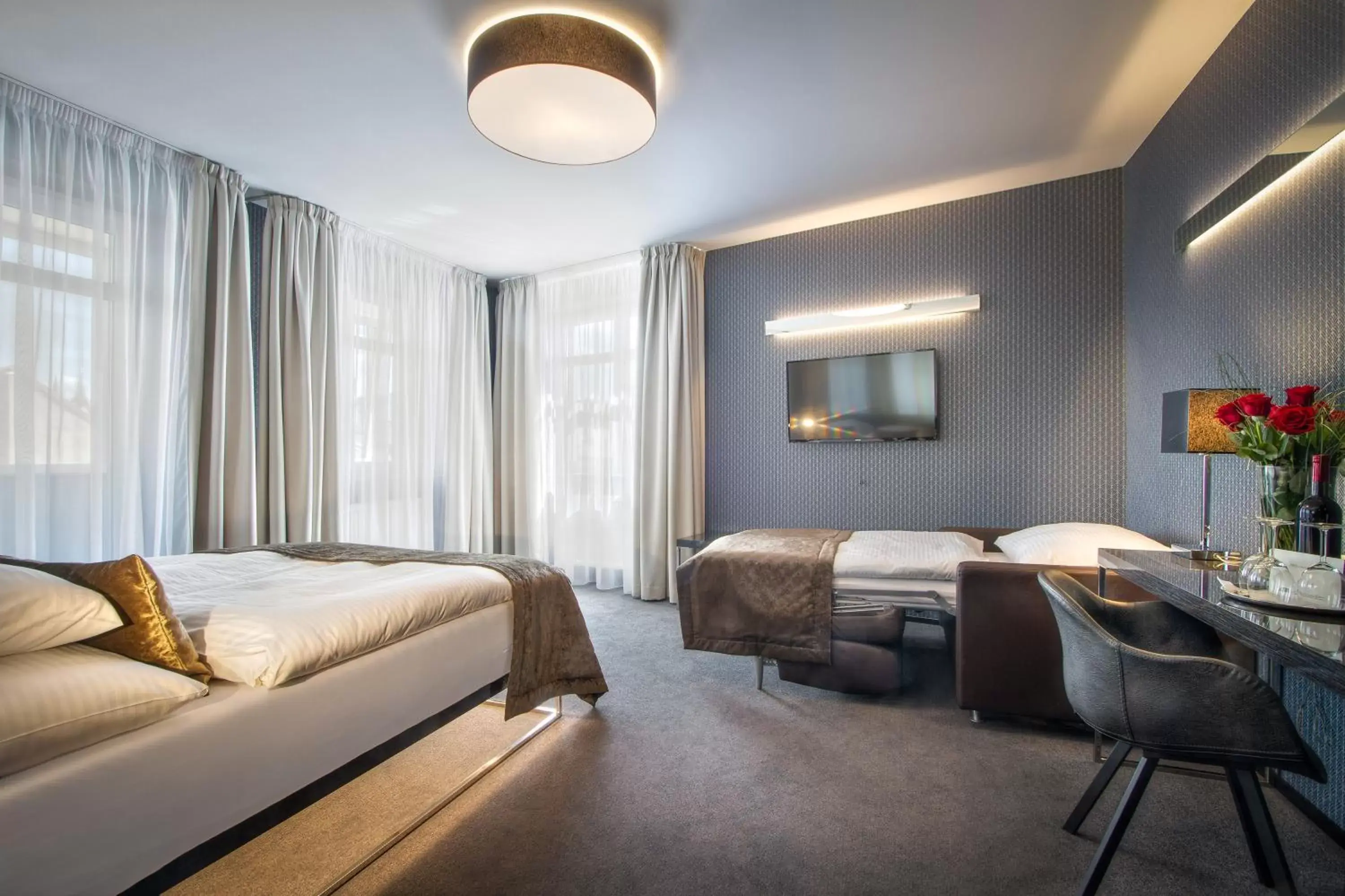 Bedroom, Bed in Hotel Mucha