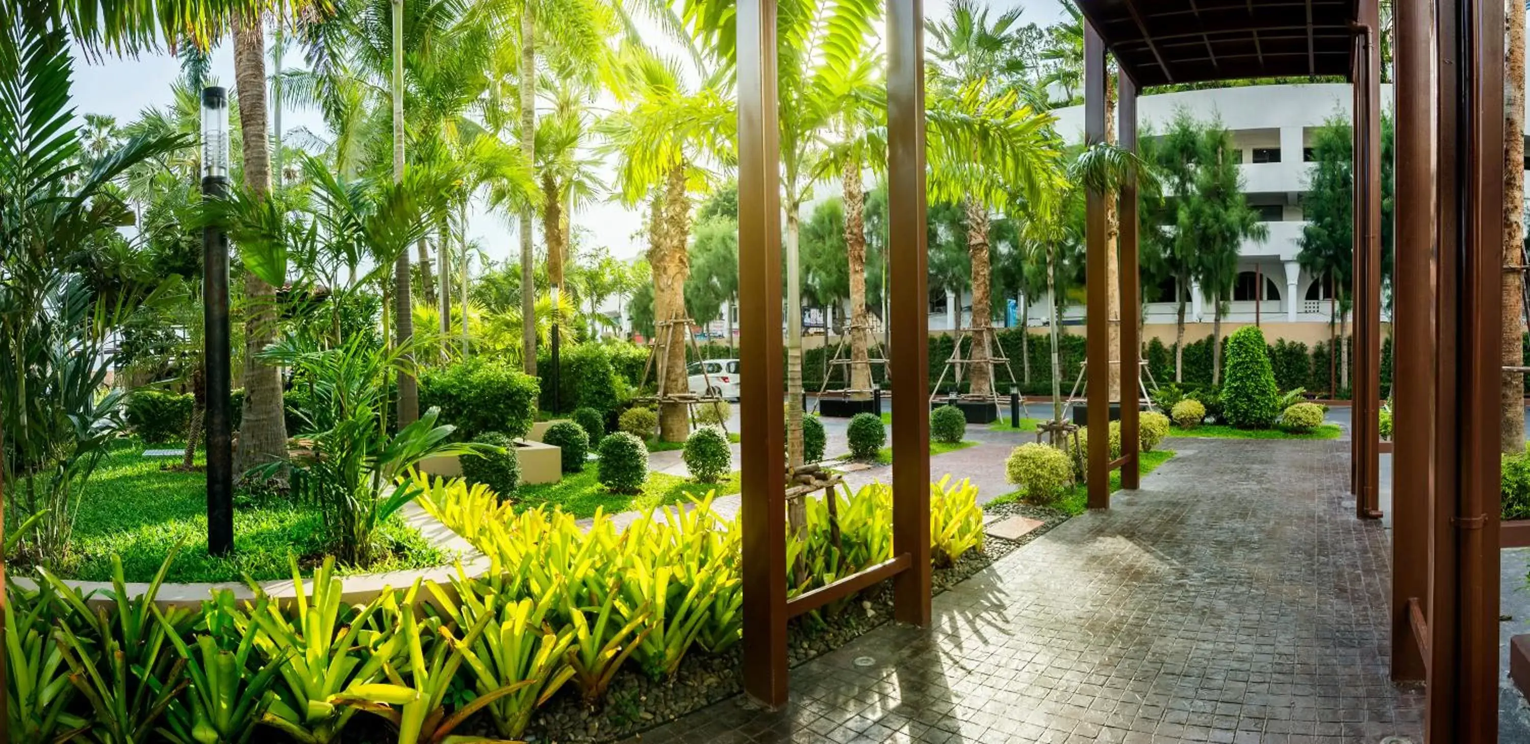 Garden, Patio/Outdoor Area in Jomtien Palm Beach Hotel and Resort - SHA Extra Plus