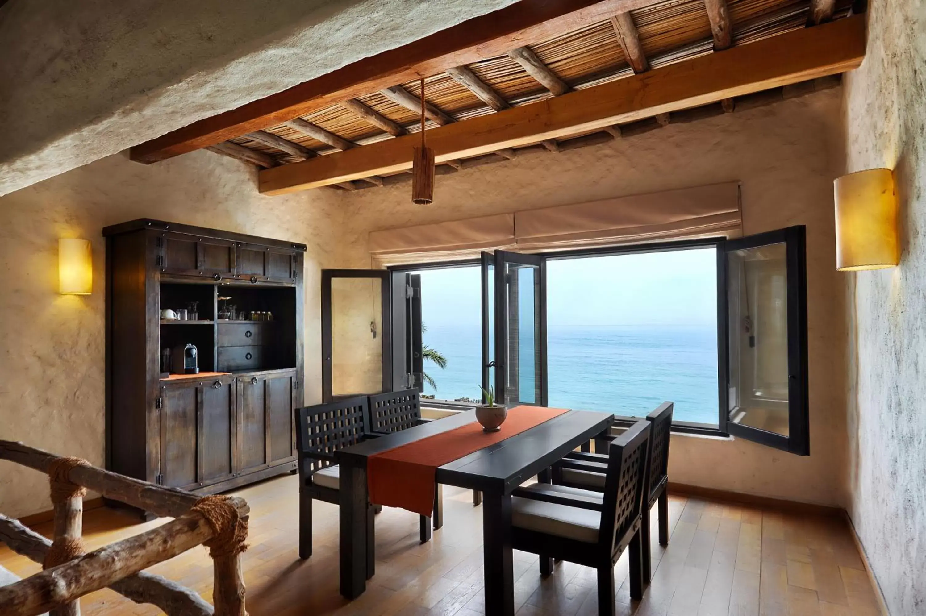 Area and facilities, Dining Area in Six Senses Zighy Bay