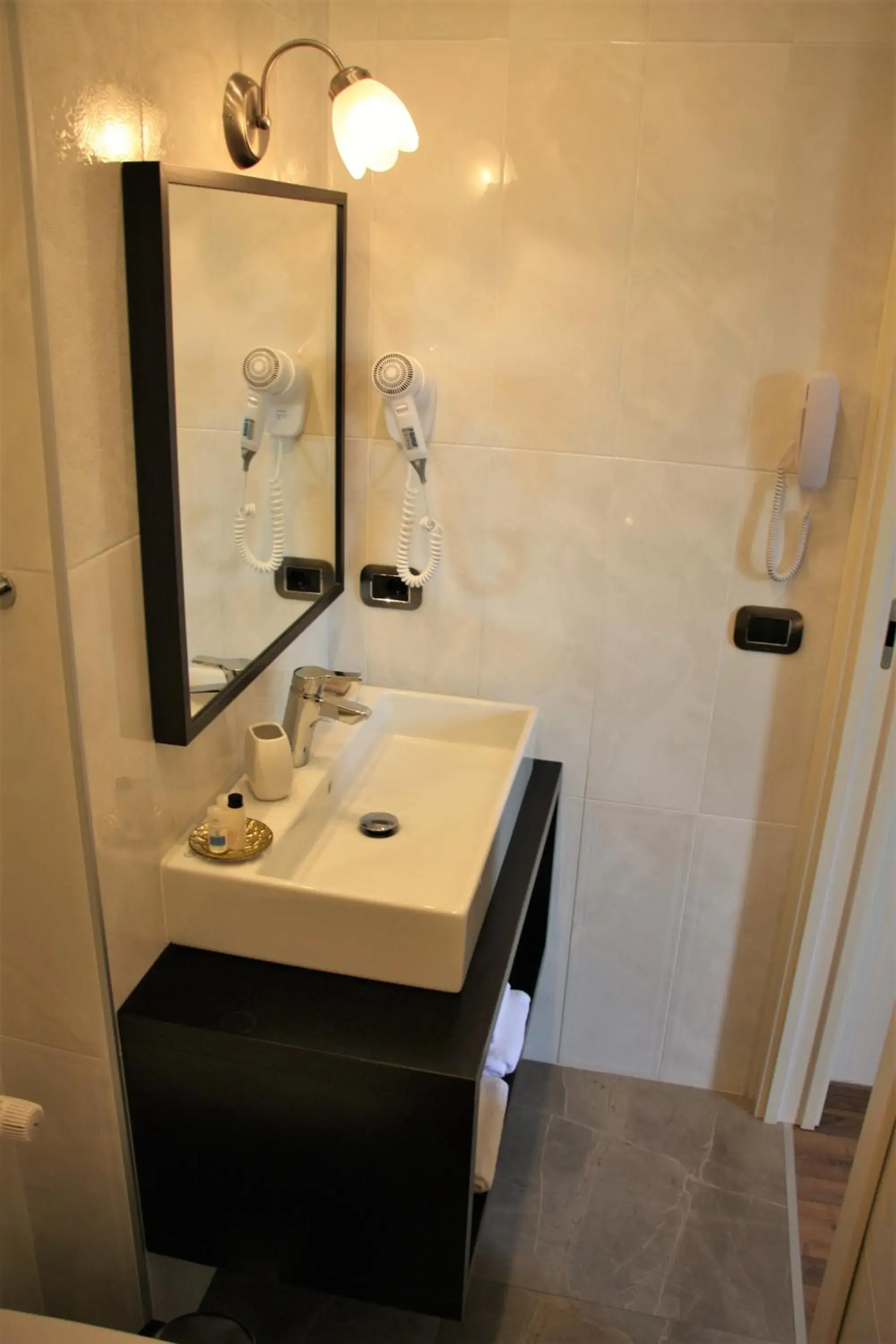 Bathroom in Grand Hotel Impero Spa & Resort