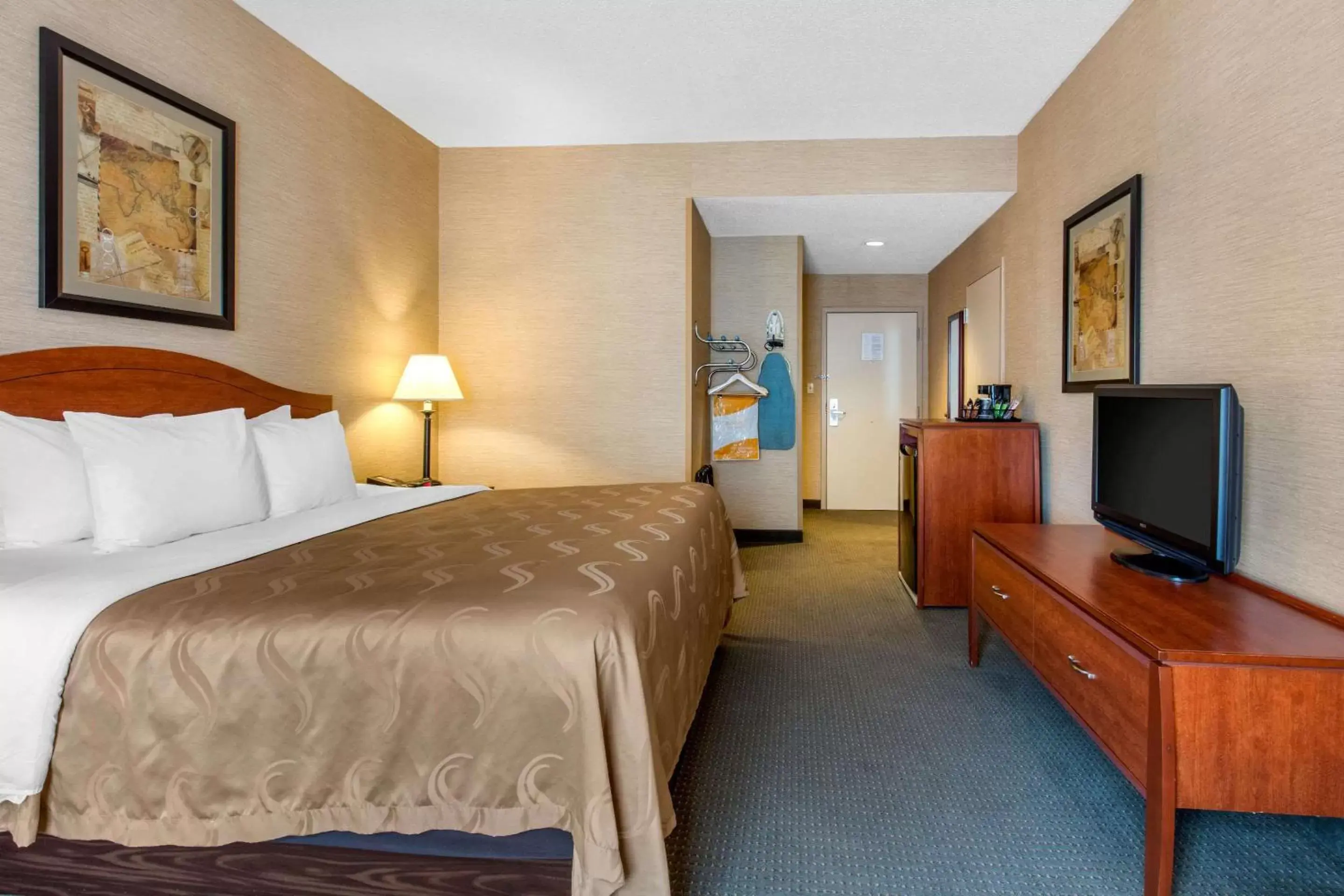 Photo of the whole room, Bed in Quality Inn & Suites Benton - Draffenville