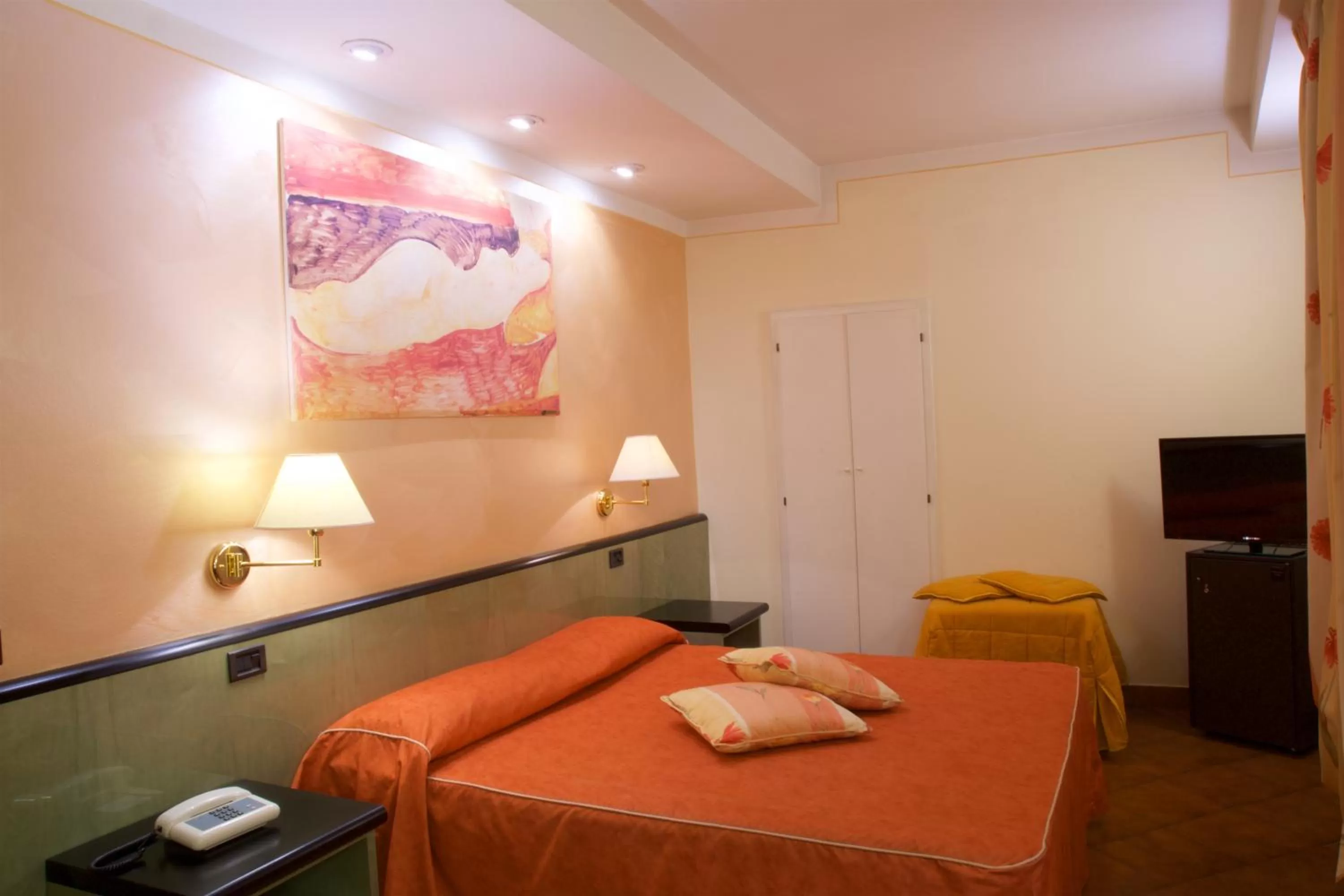 Bed in Hotel La Luna