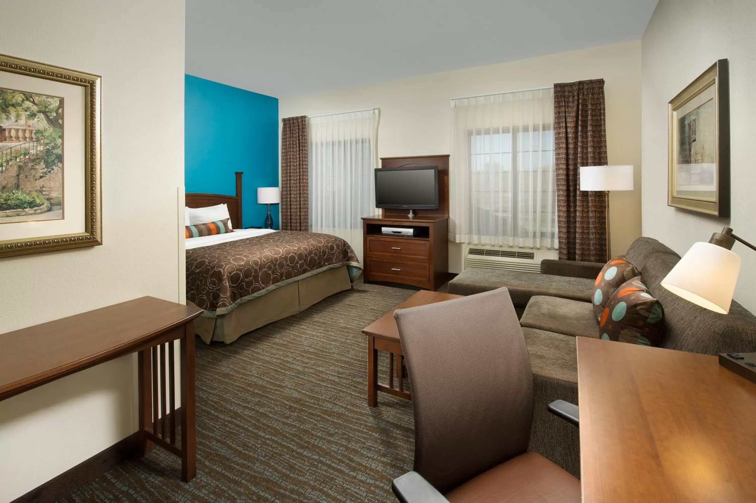 Seating area in Staybridge Suites Baltimore BWI Airport, an IHG Hotel