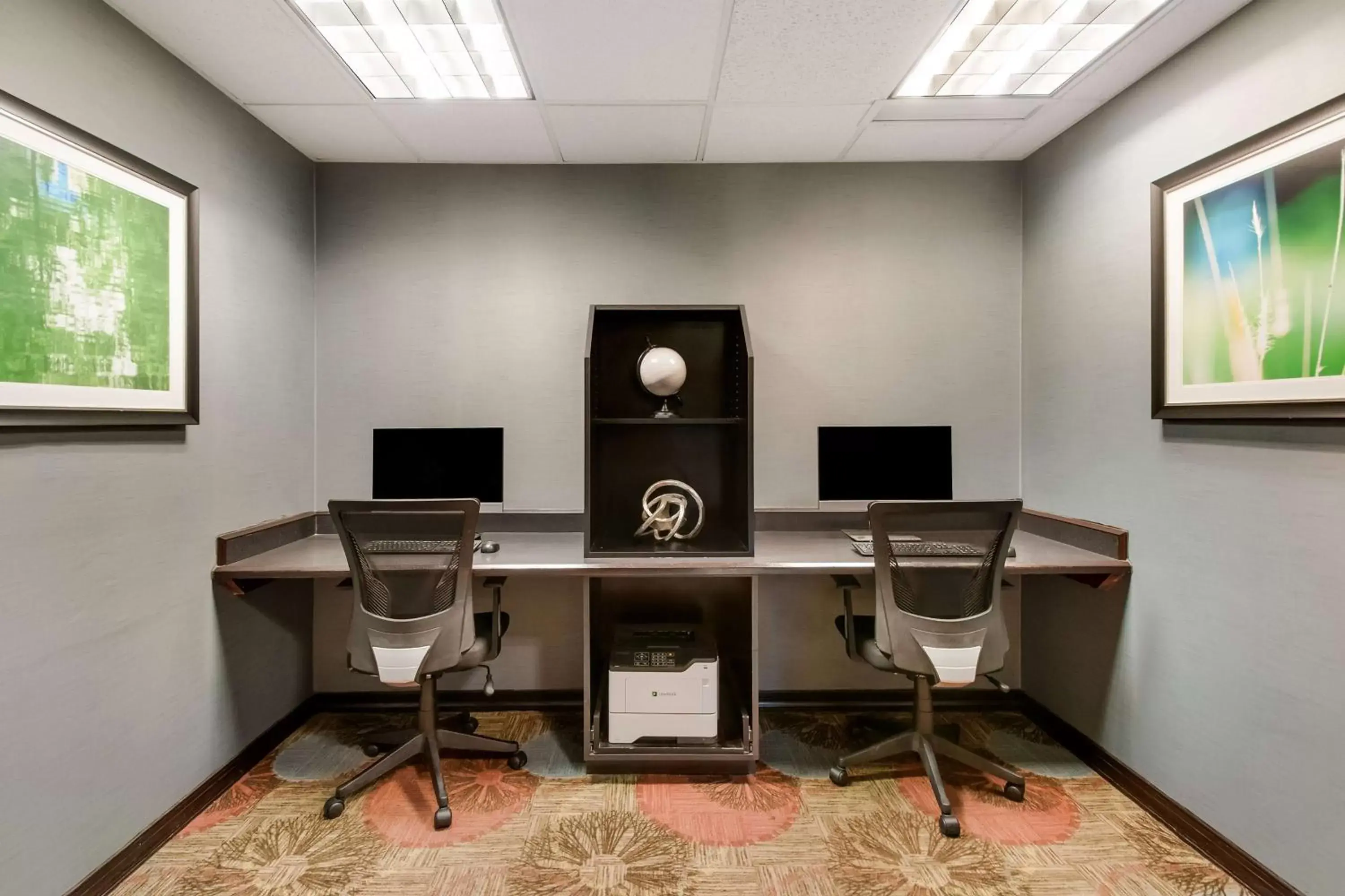 Business facilities in Sonesta ES Suites Dulles Airport