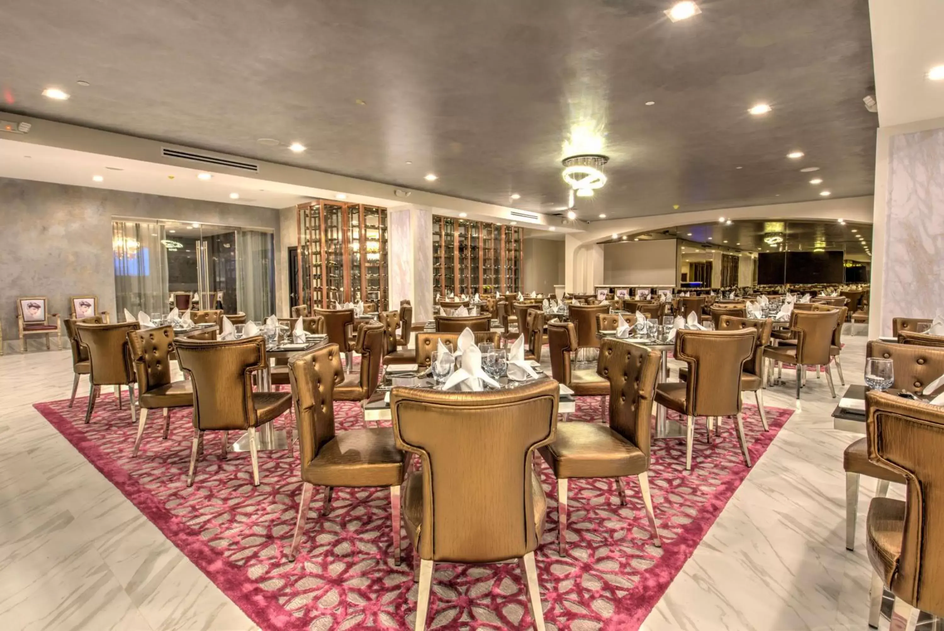 Restaurant/Places to Eat in DoubleTree by Hilton Houston Brookhollow