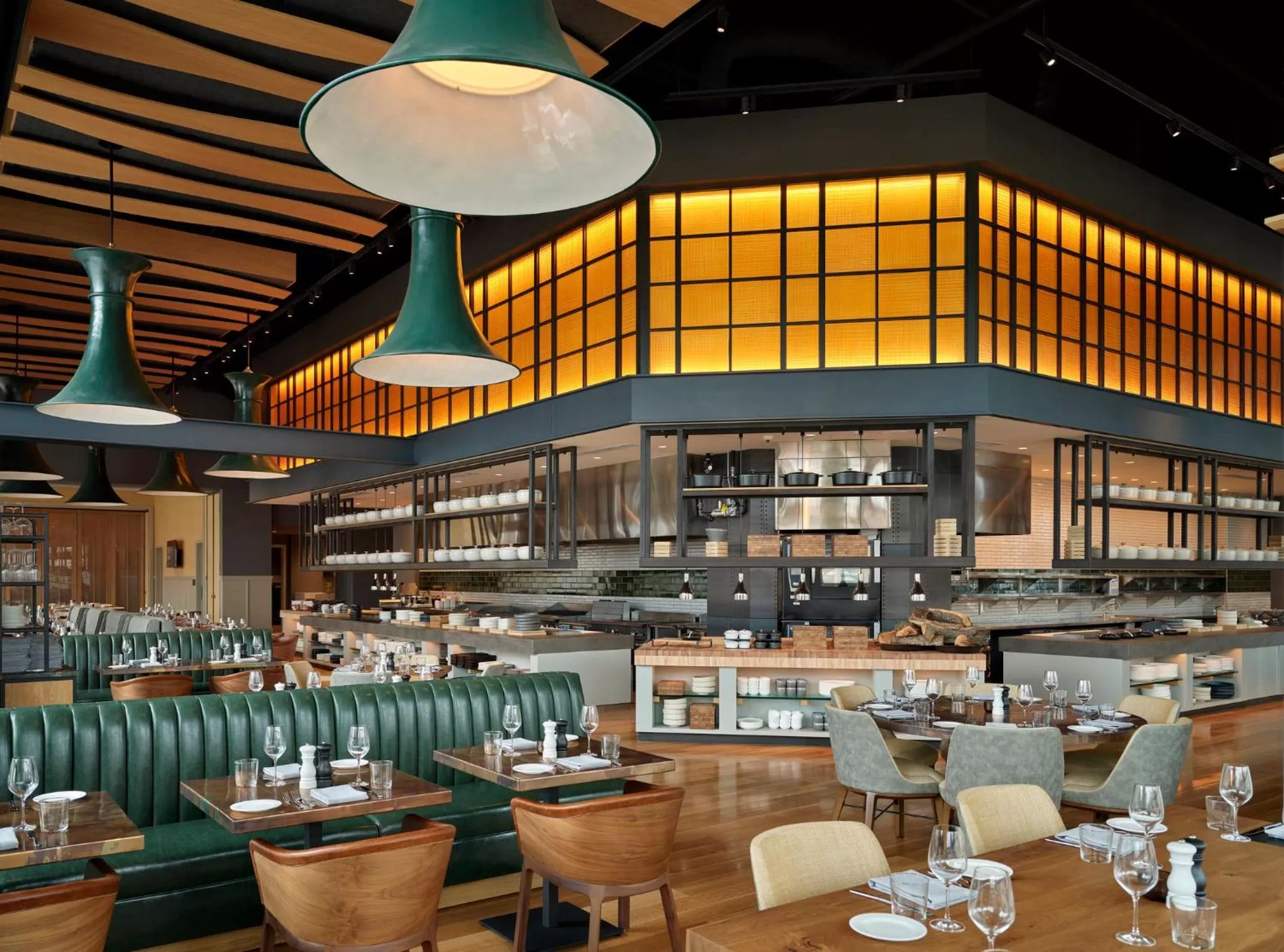 Restaurant/places to eat in Loews Kansas City