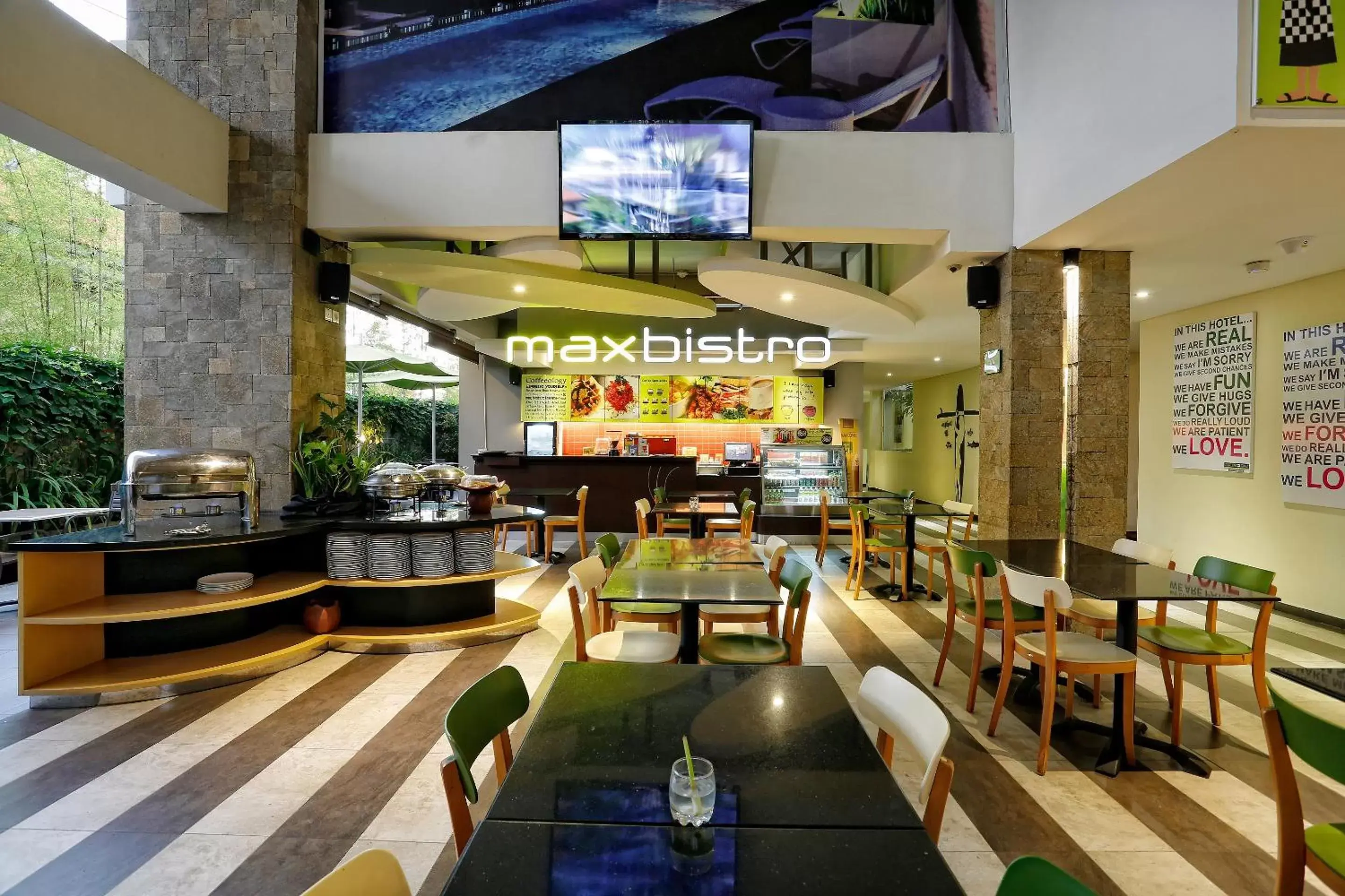 Restaurant/places to eat in MaxOneHotels at Bukit Jimbaran Restaurant/places to eat in MaxOneHotels at Bukit Jimbaran
