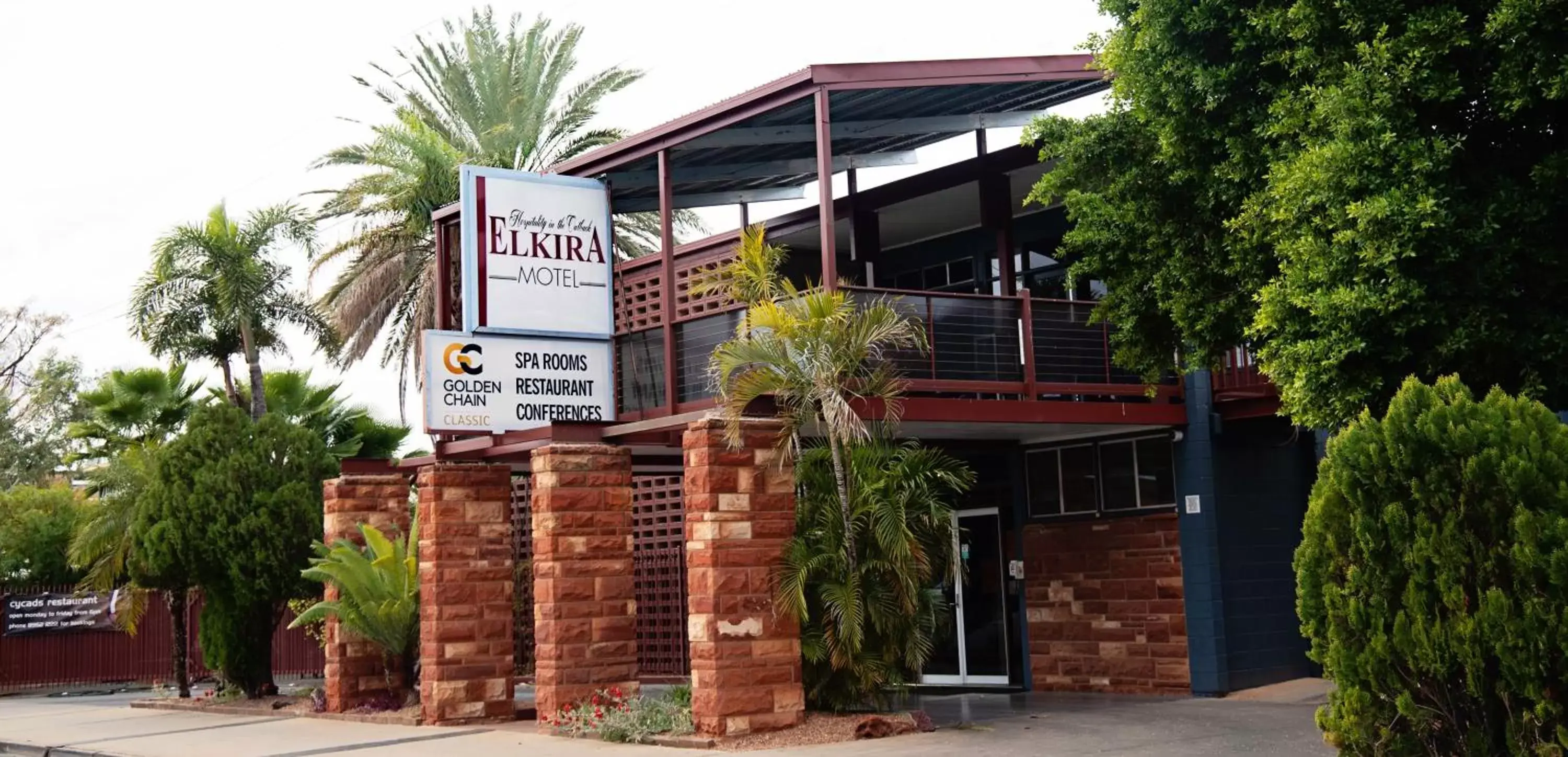 Property Building in Elkira Court Motel