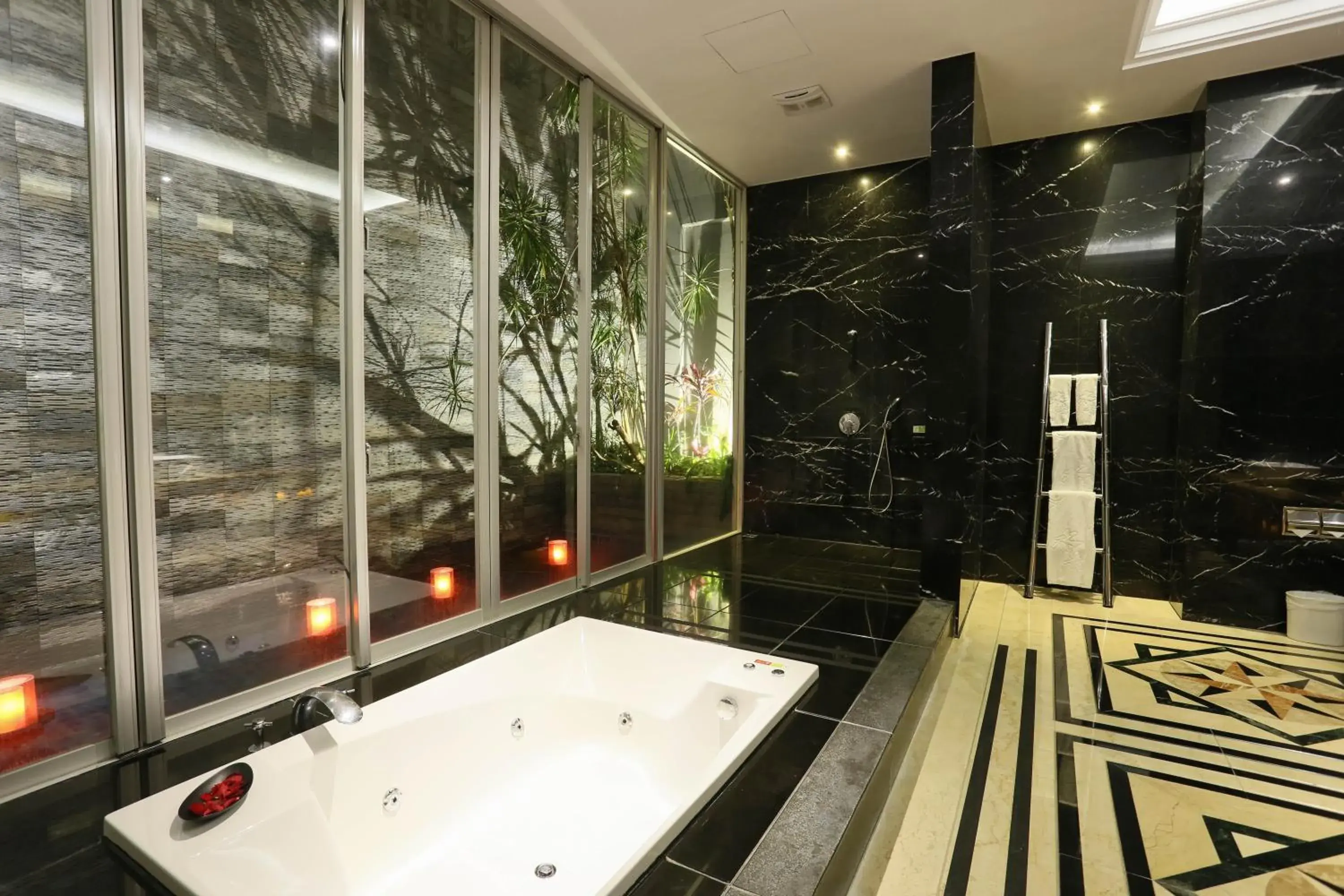 Hot Tub, Bathroom in Mulan Motel Taipei