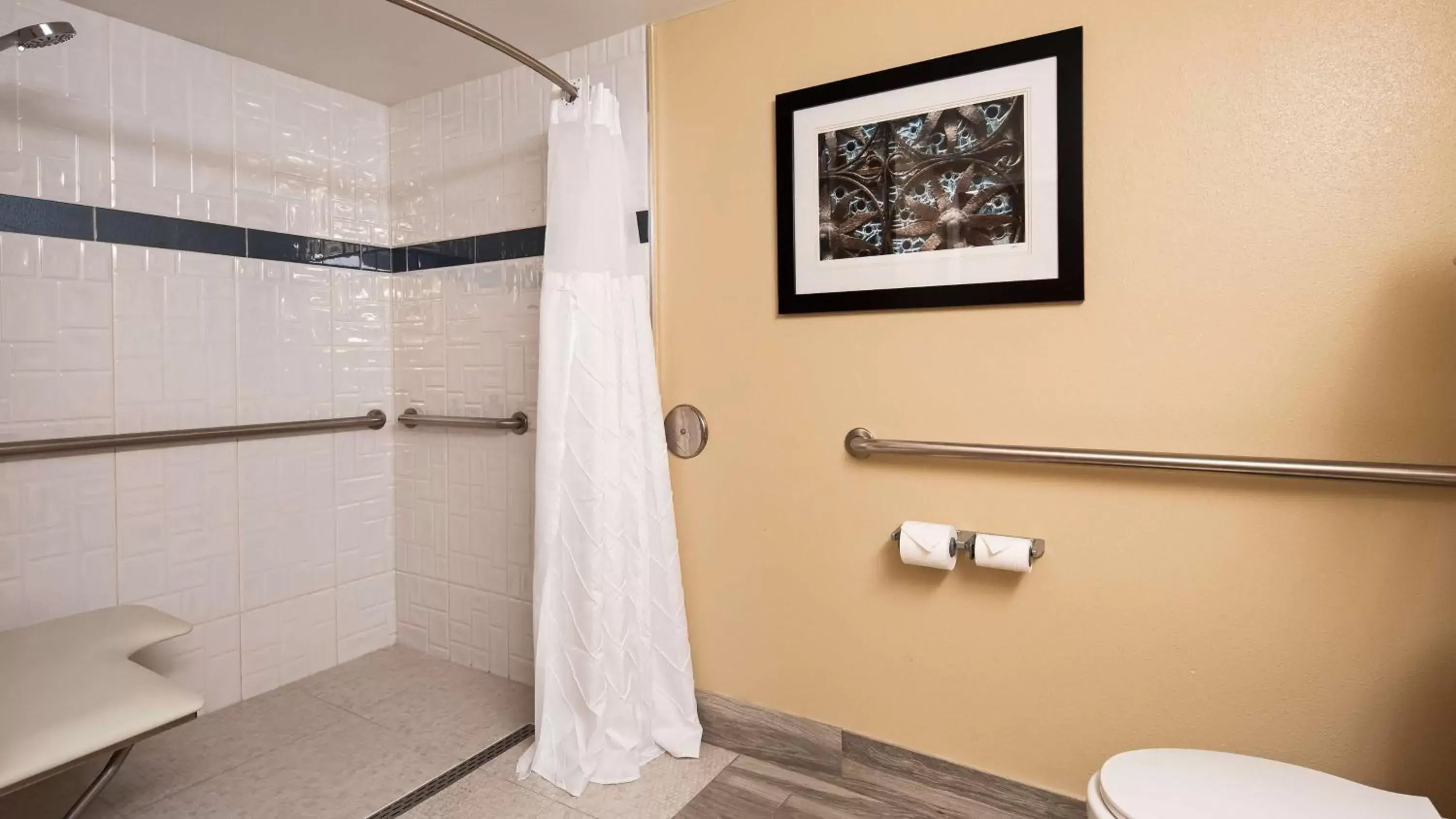 Photo of the whole room, Bathroom in Best Western Plus - Anaheim Orange County Hotel