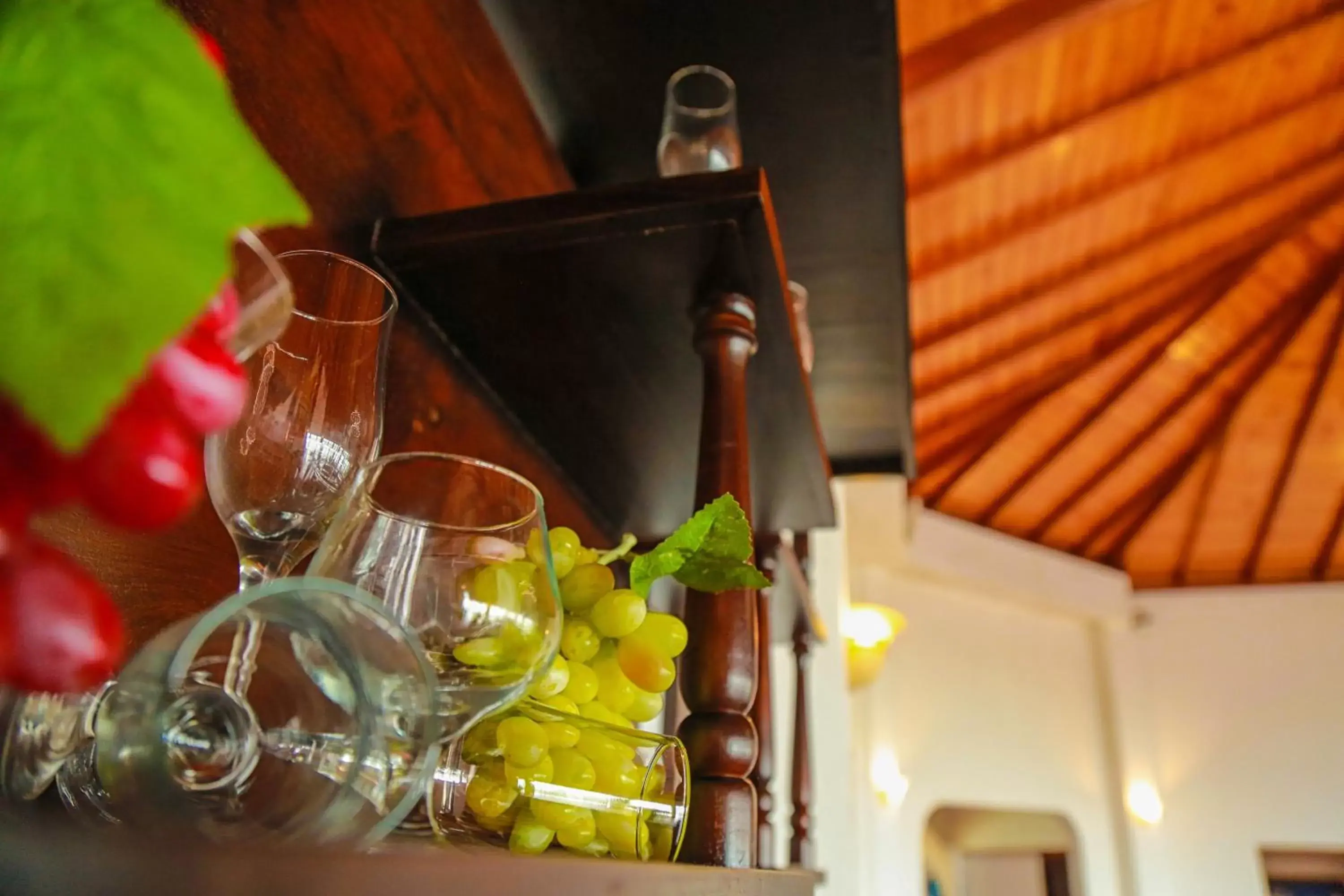 Lounge or bar in Oak Ray Summer Hill Breeze Lounge or bar in Oak Ray Summer Hill Breeze