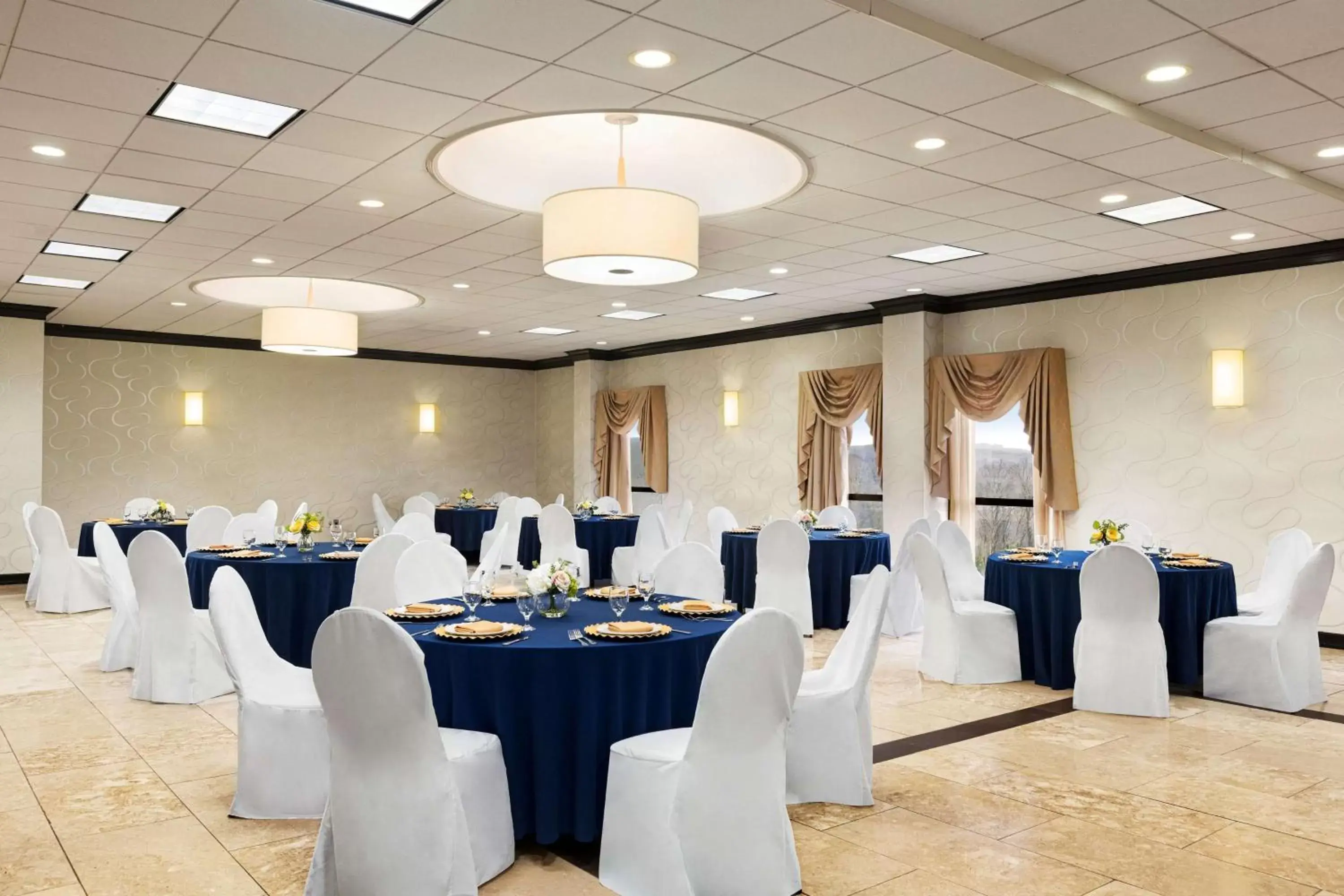 Meeting/conference room, Banquet Facilities in Wyndham Garden Totowa