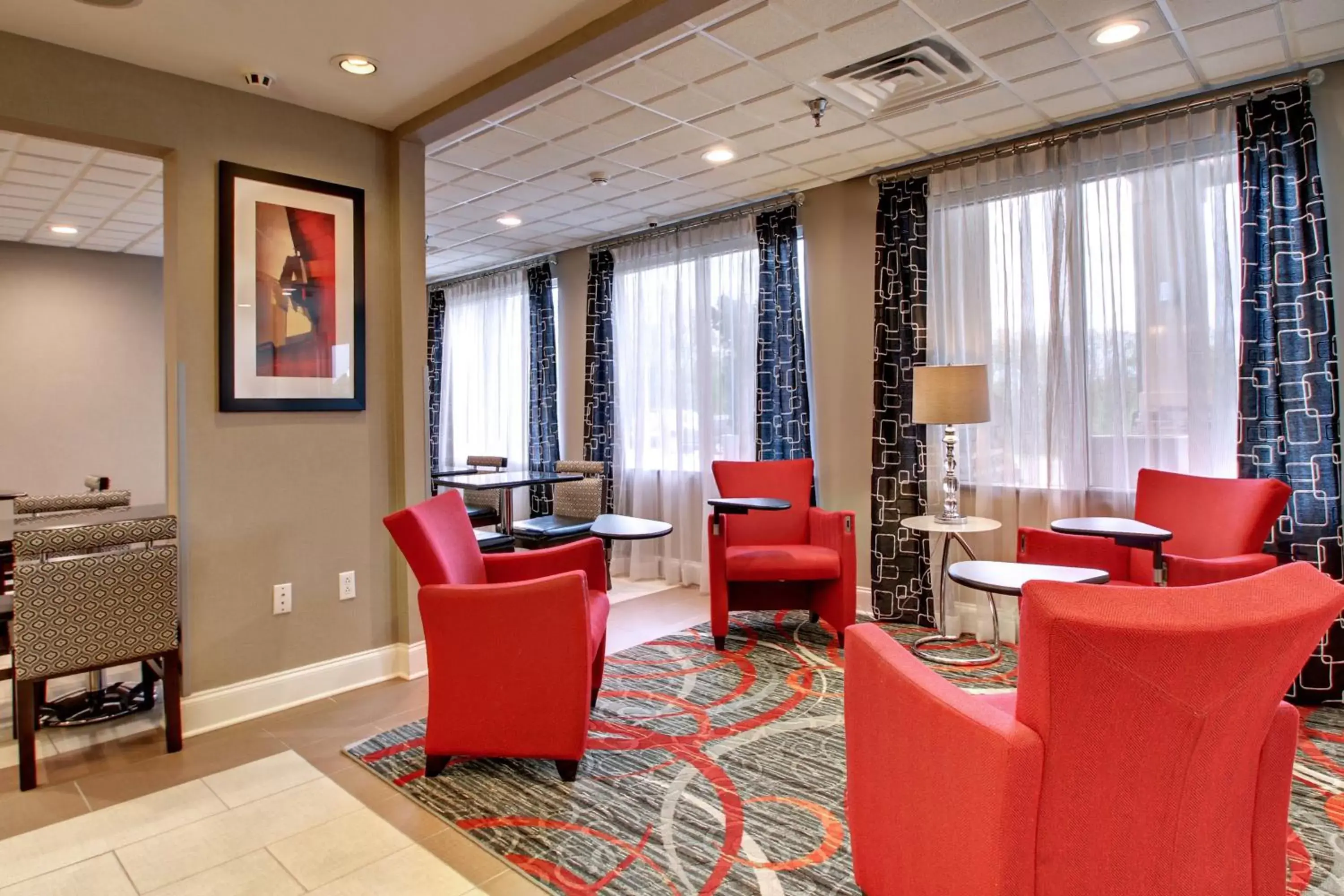 Property building, Seating Area in Holiday Inn Express Hurricane Mills Waverly, an IHG Hotel