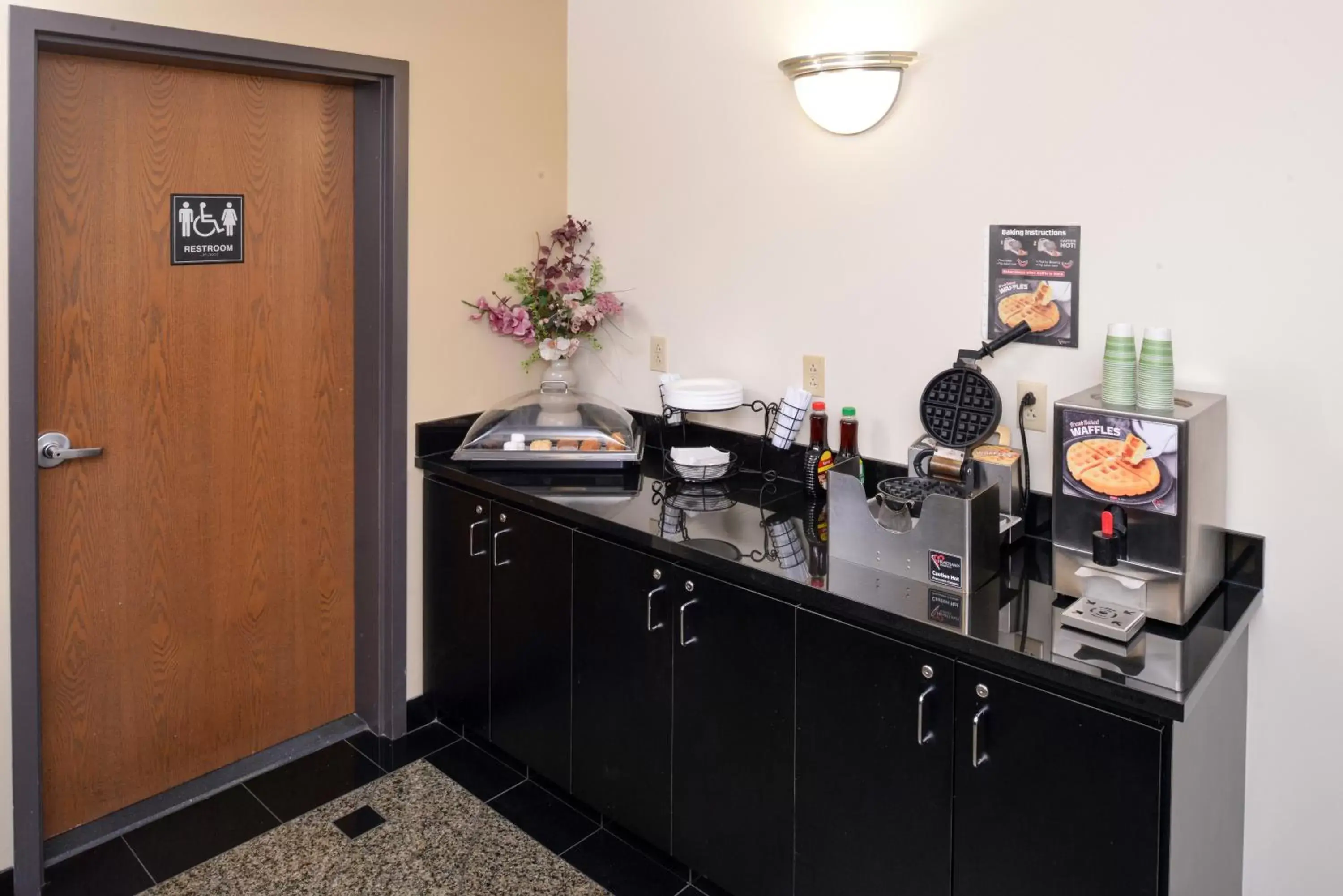 Kitchen or kitchenette in Americas Best Value Inn - Collinsville / St. Louis