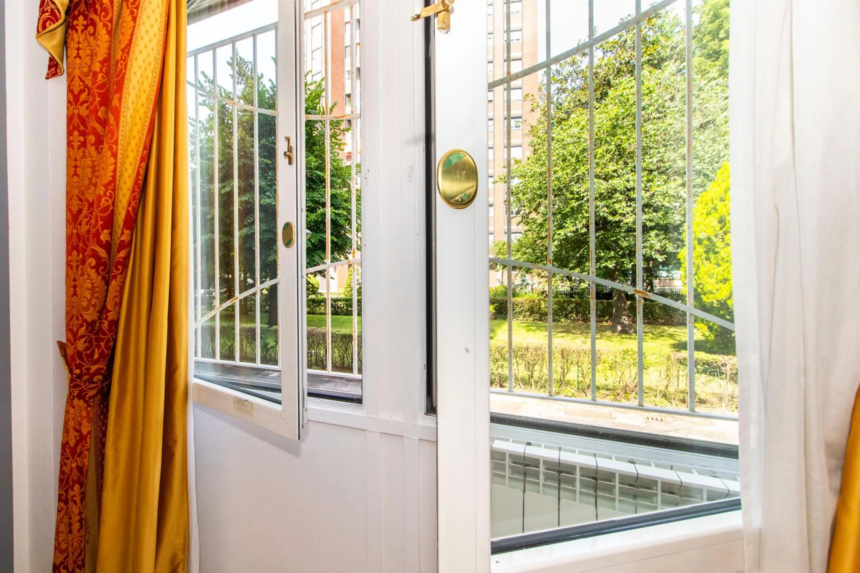 Garden view in Hotel Cristallo Torino