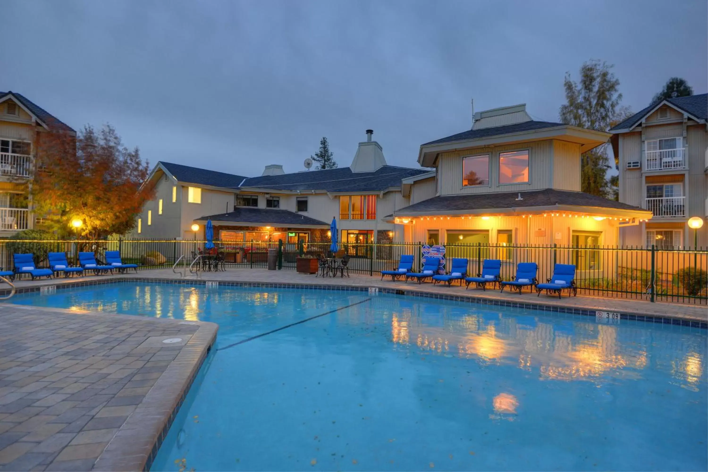 Pool view, Swimming Pool in Beach Retreat & Lodge at Tahoe