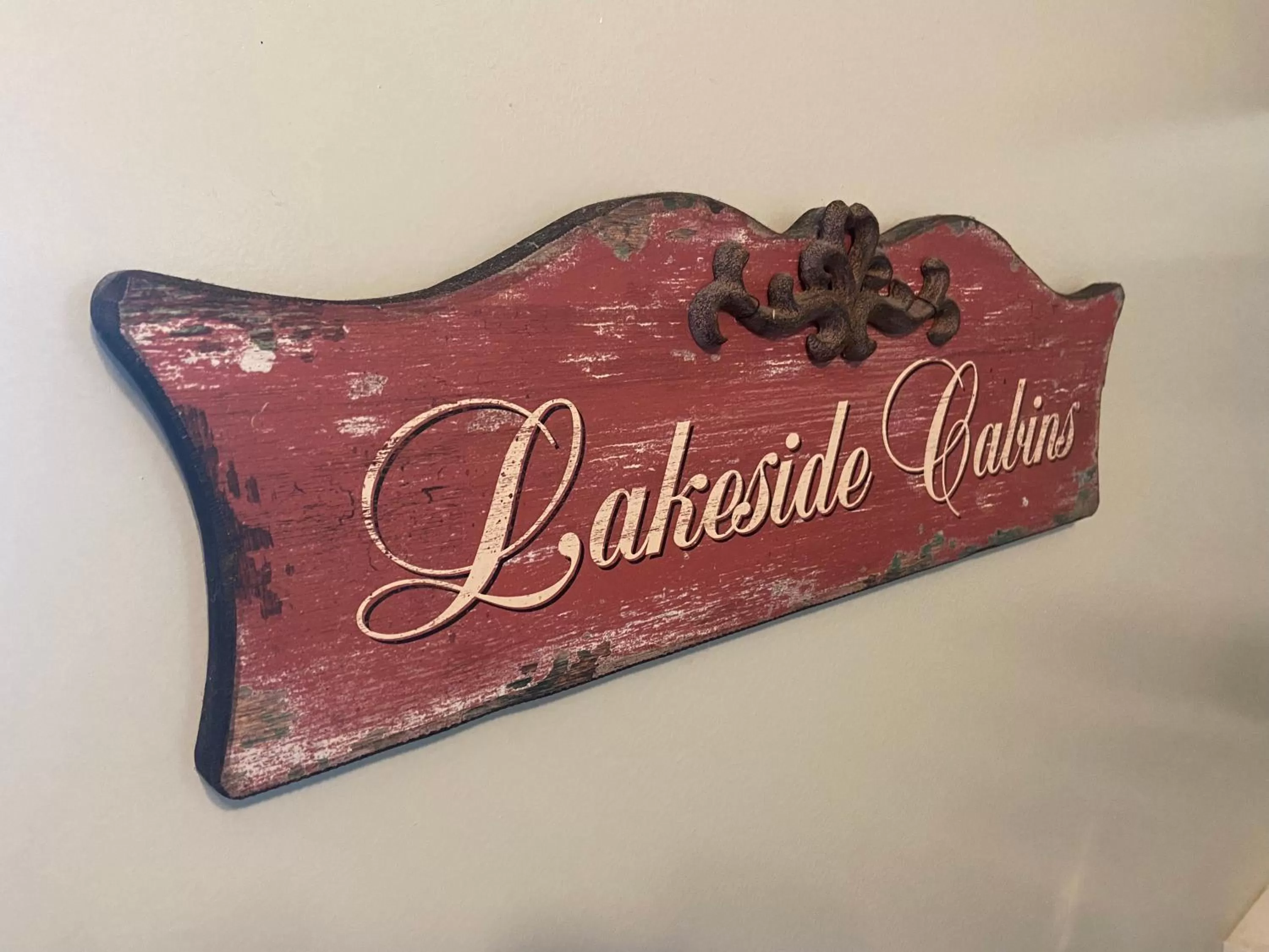 Decorative detail, Property Logo/Sign in Gold Coast Family Cottages