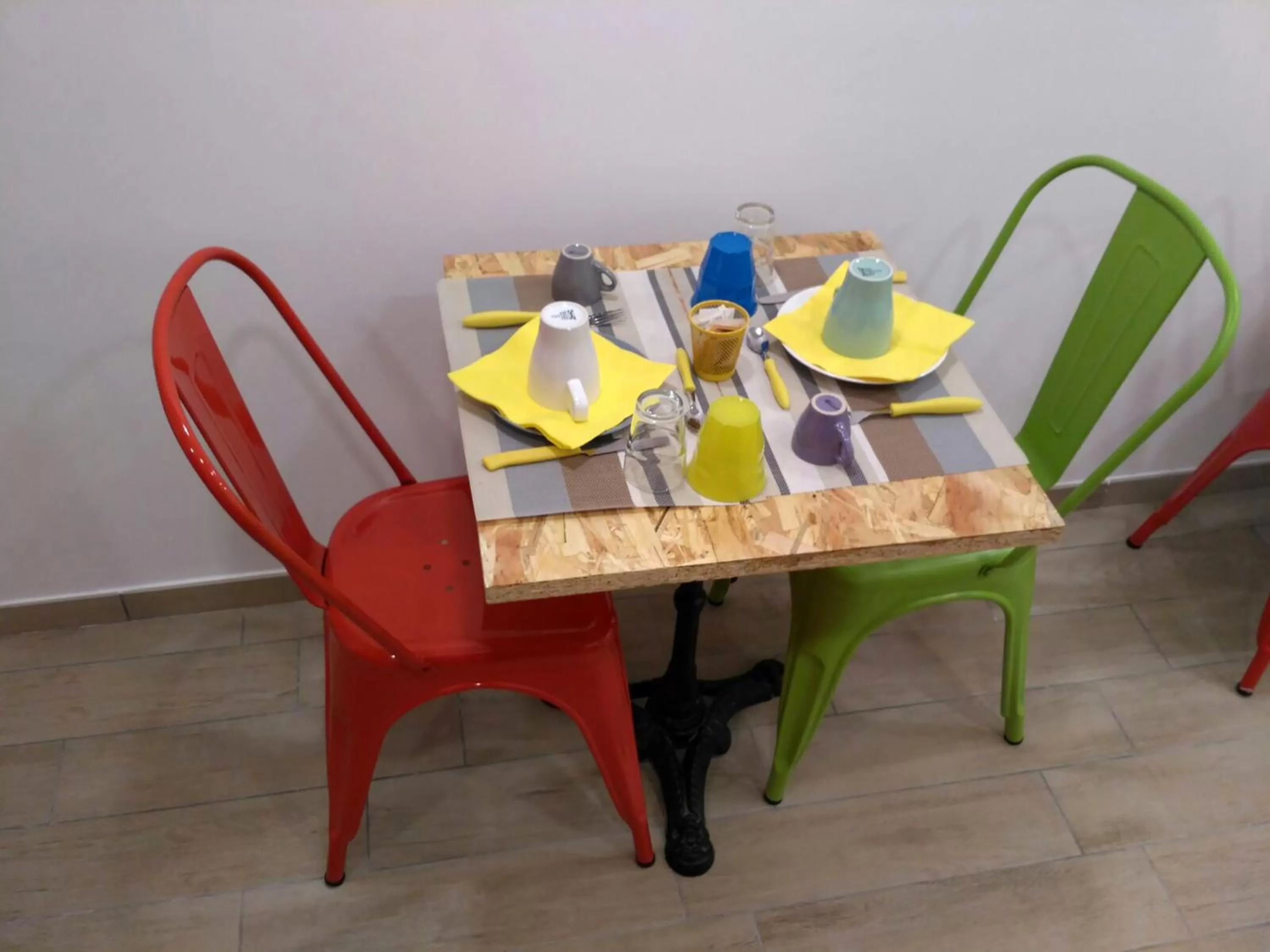 Seating area in Napoli Boulevard B&B