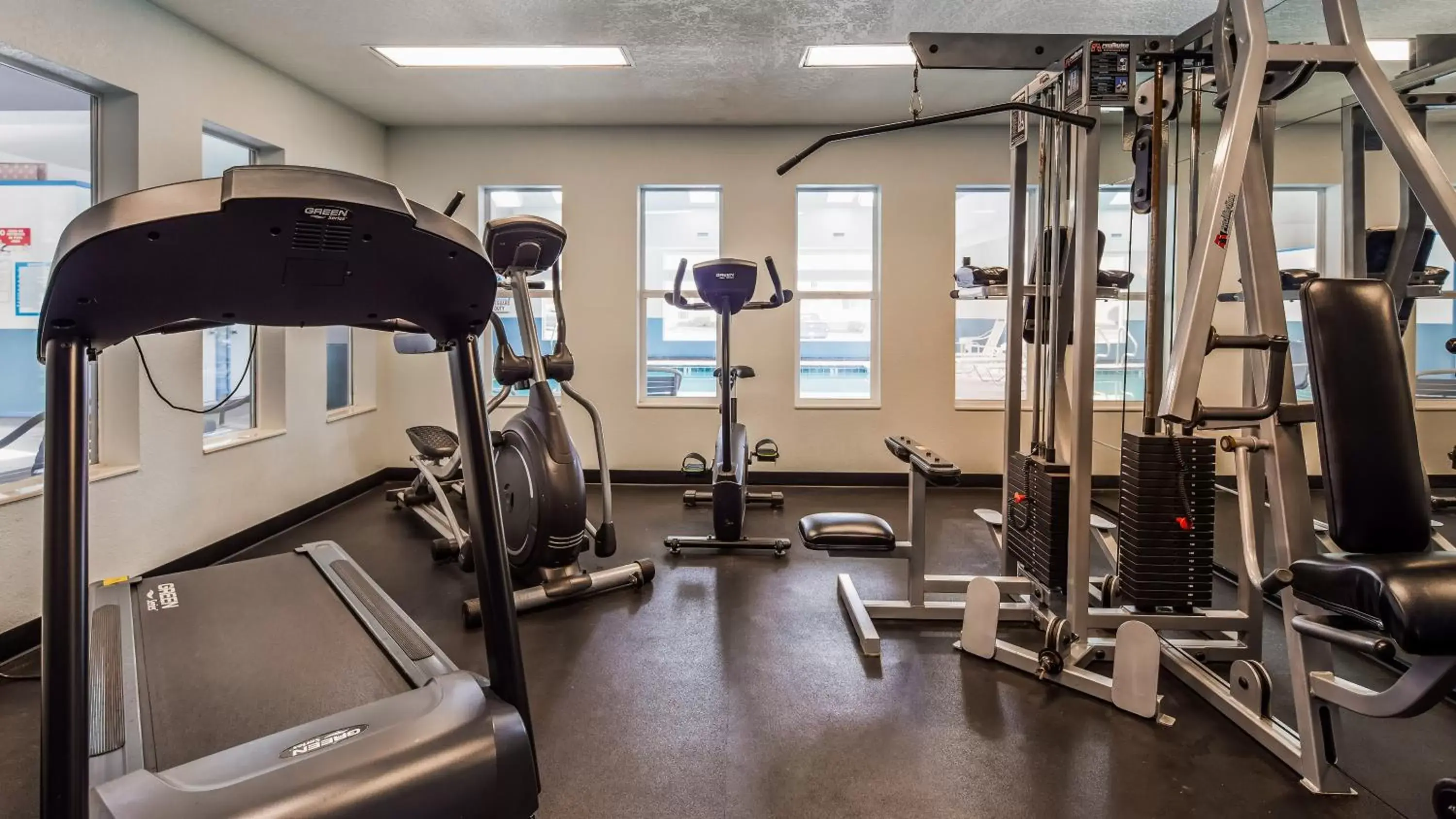 Fitness centre/facilities, Fitness Center/Facilities in Best Western Salbasgeon Inn & Suites