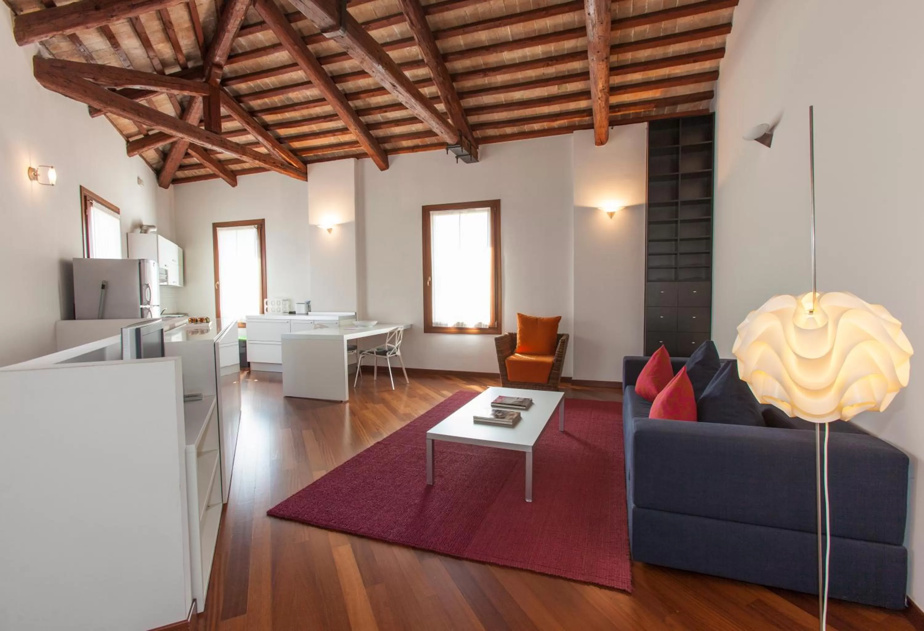 TV and multimedia, Bed in Villa Moro Lin Design Apartments