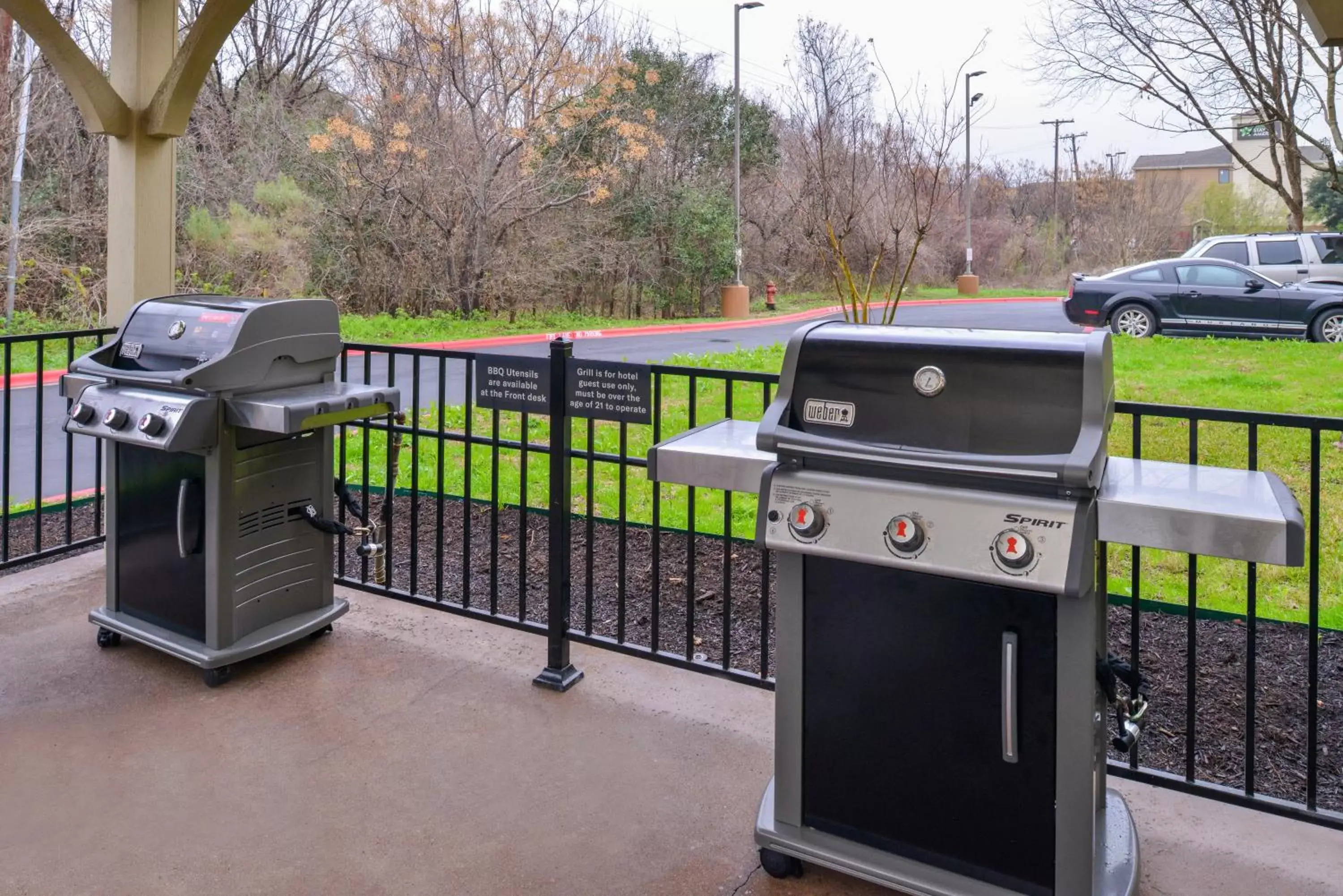 Area and facilities, BBQ Facilities in Candlewood Suites Austin-Round Rock, an IHG Hotel