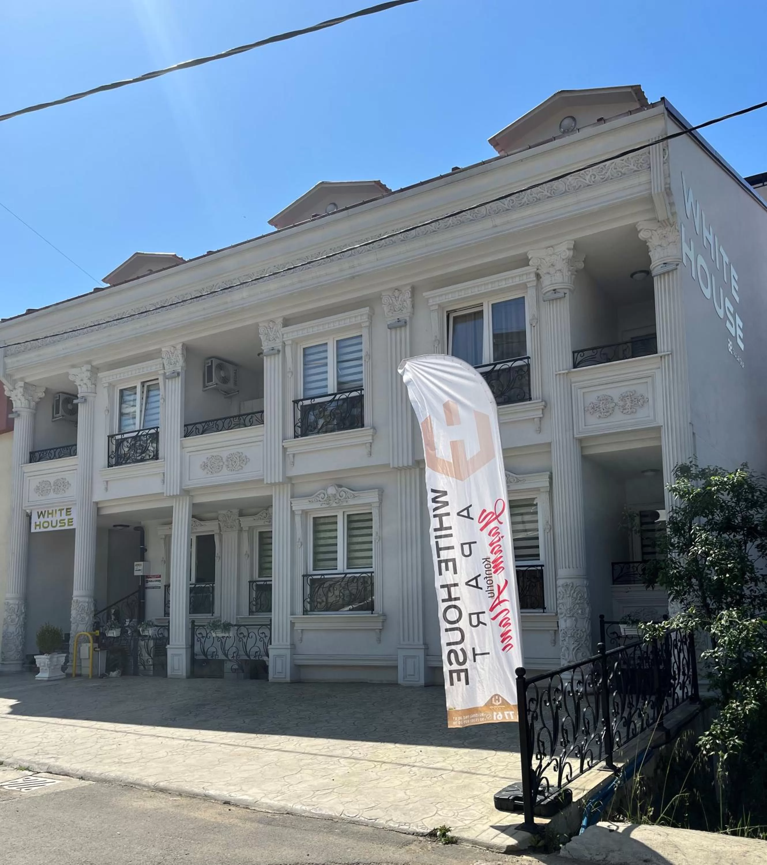 Property building in White House Apart