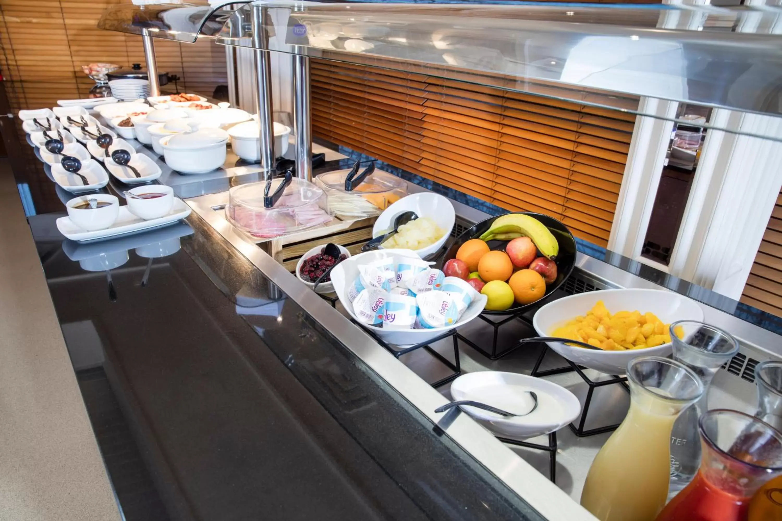 Continental breakfast in Normandy Hotel (Near Glasgow Airport)