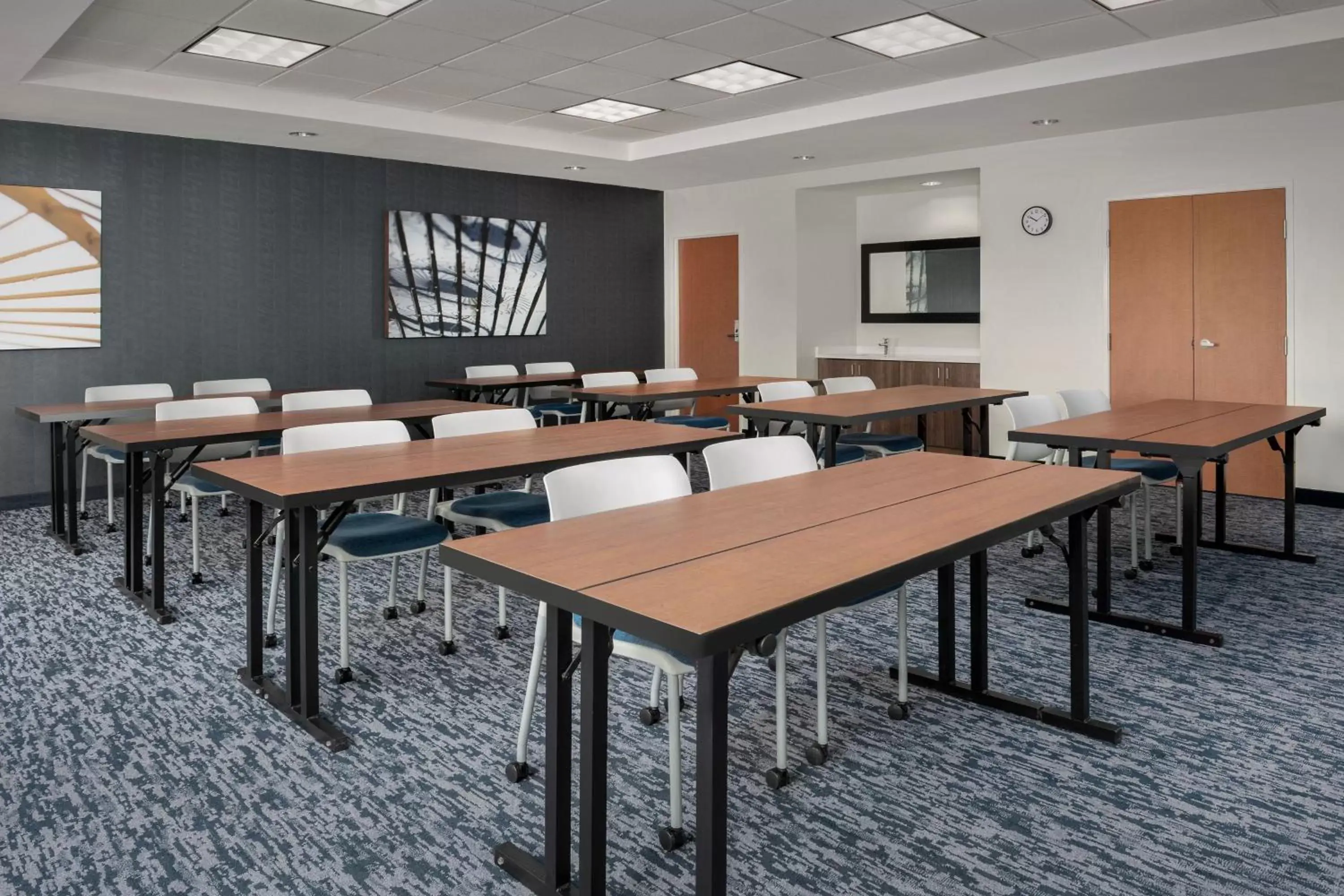 Meeting/conference room in Fairfield Inn & Suites Roanoke Hollins/I-81