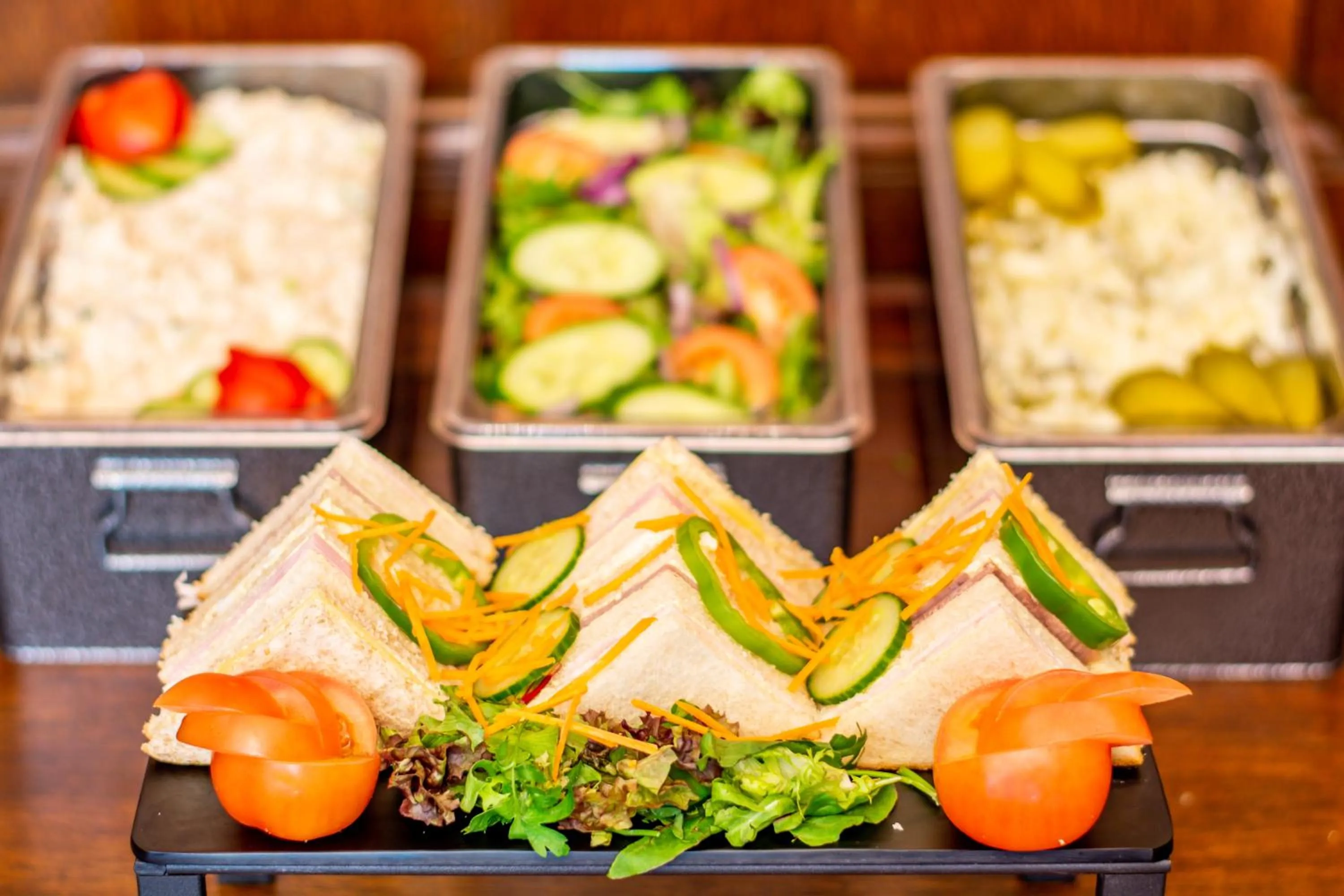 Food and drinks in Adelphi Hotel