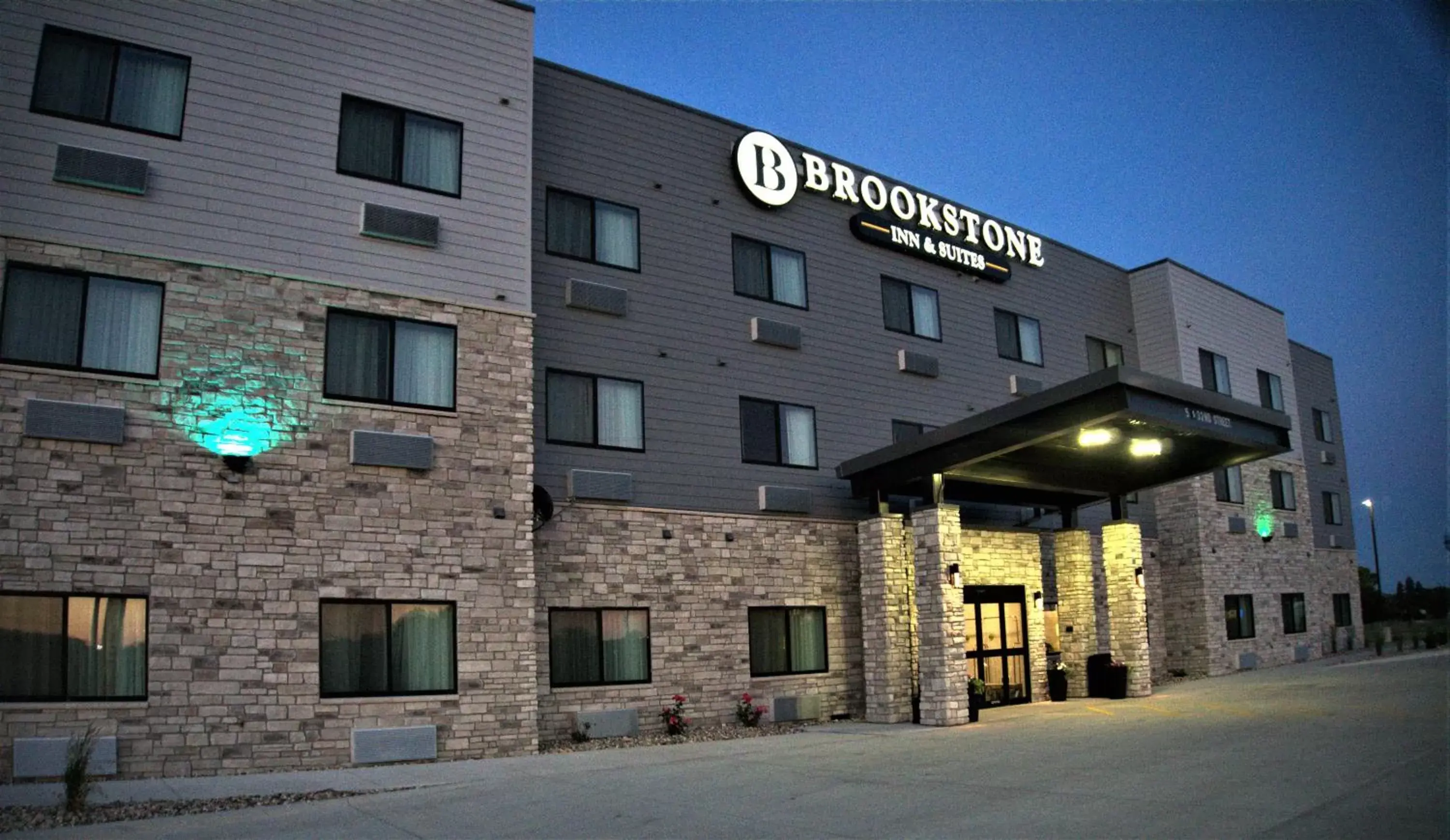 Facade/entrance in Brookstone Inn & Suites