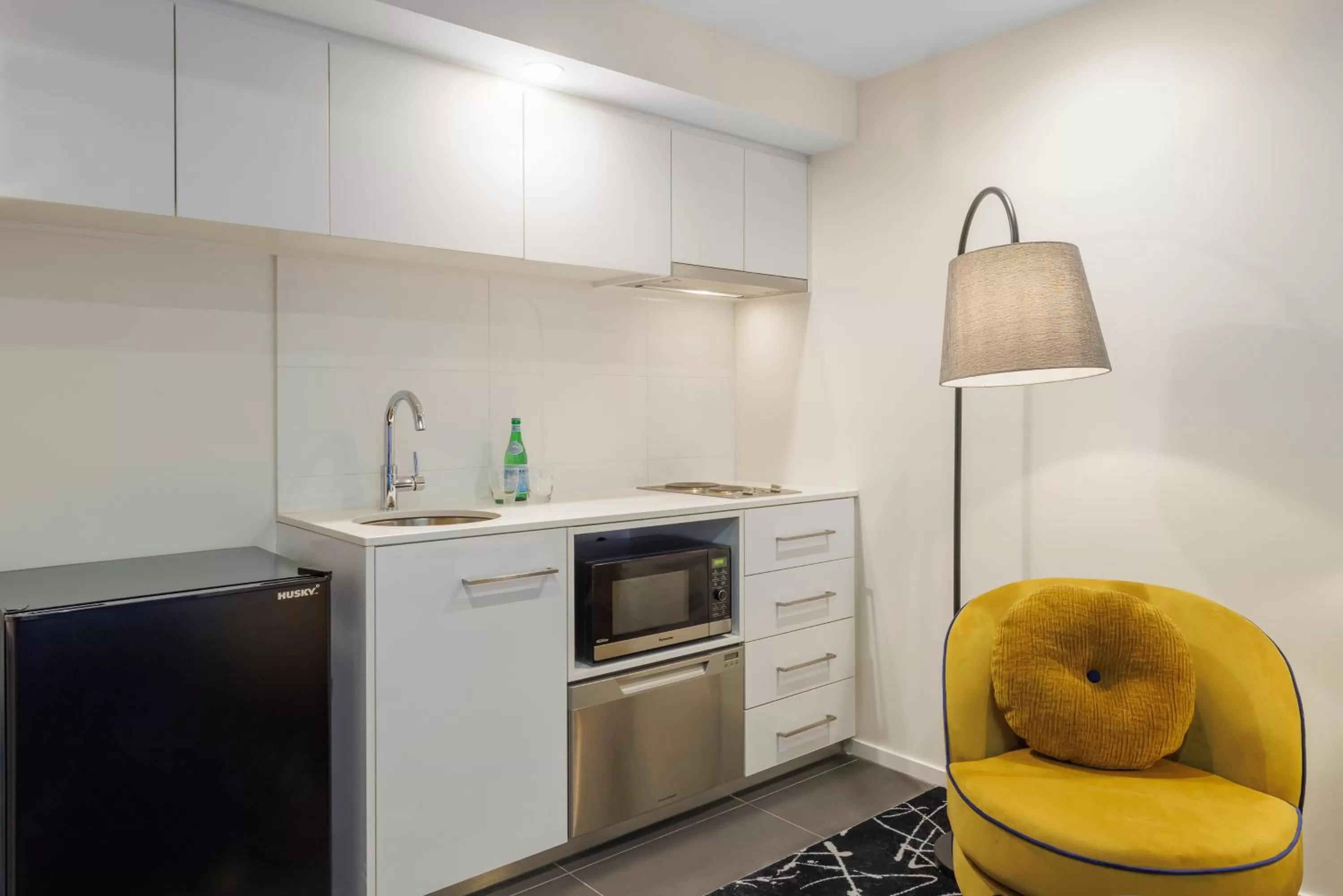 Kitchen or kitchenette, Kitchen/Kitchenette in Mercure Melbourne St Kilda Road