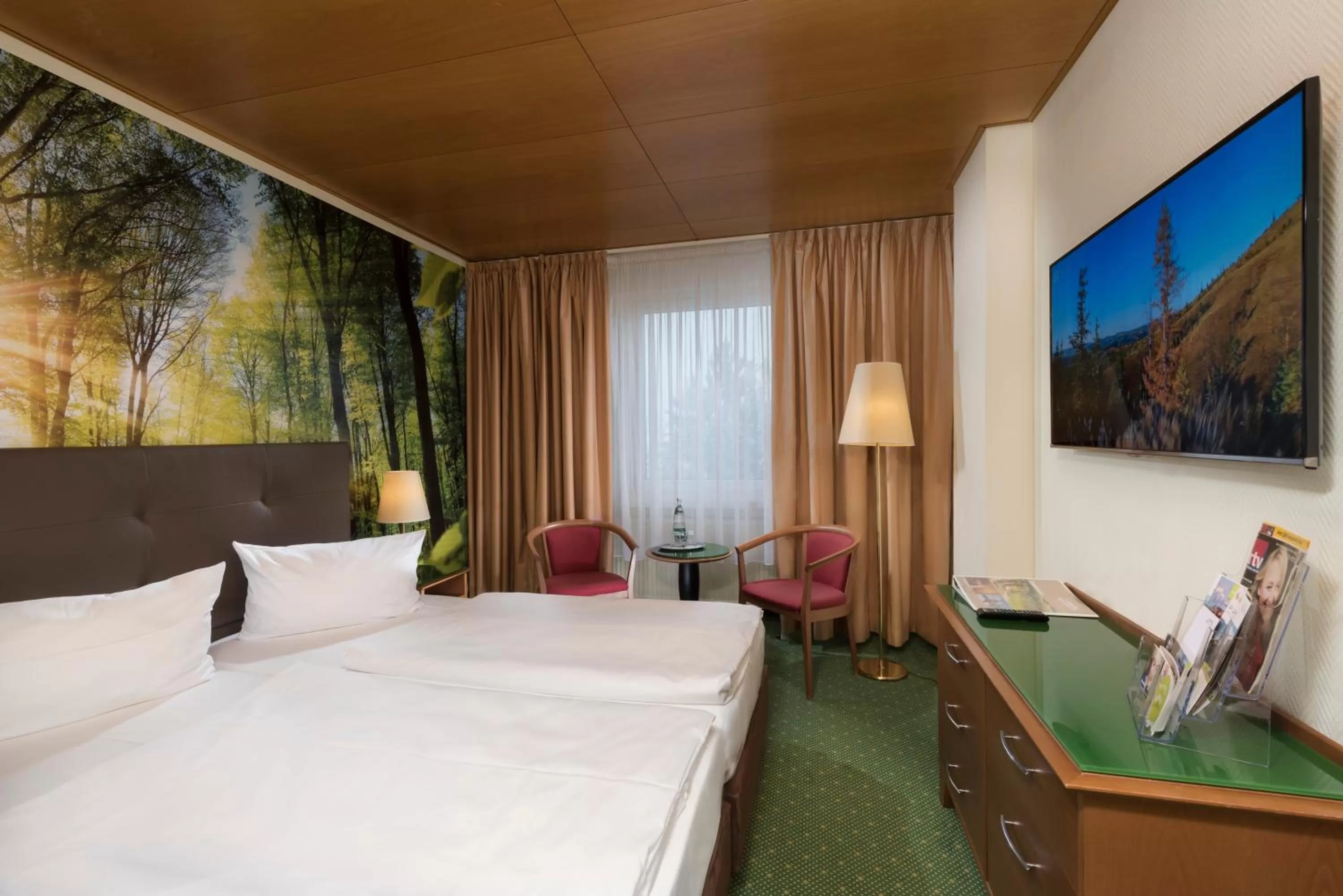 Photo of the whole room, Bed in AHORN Waldhotel Altenberg