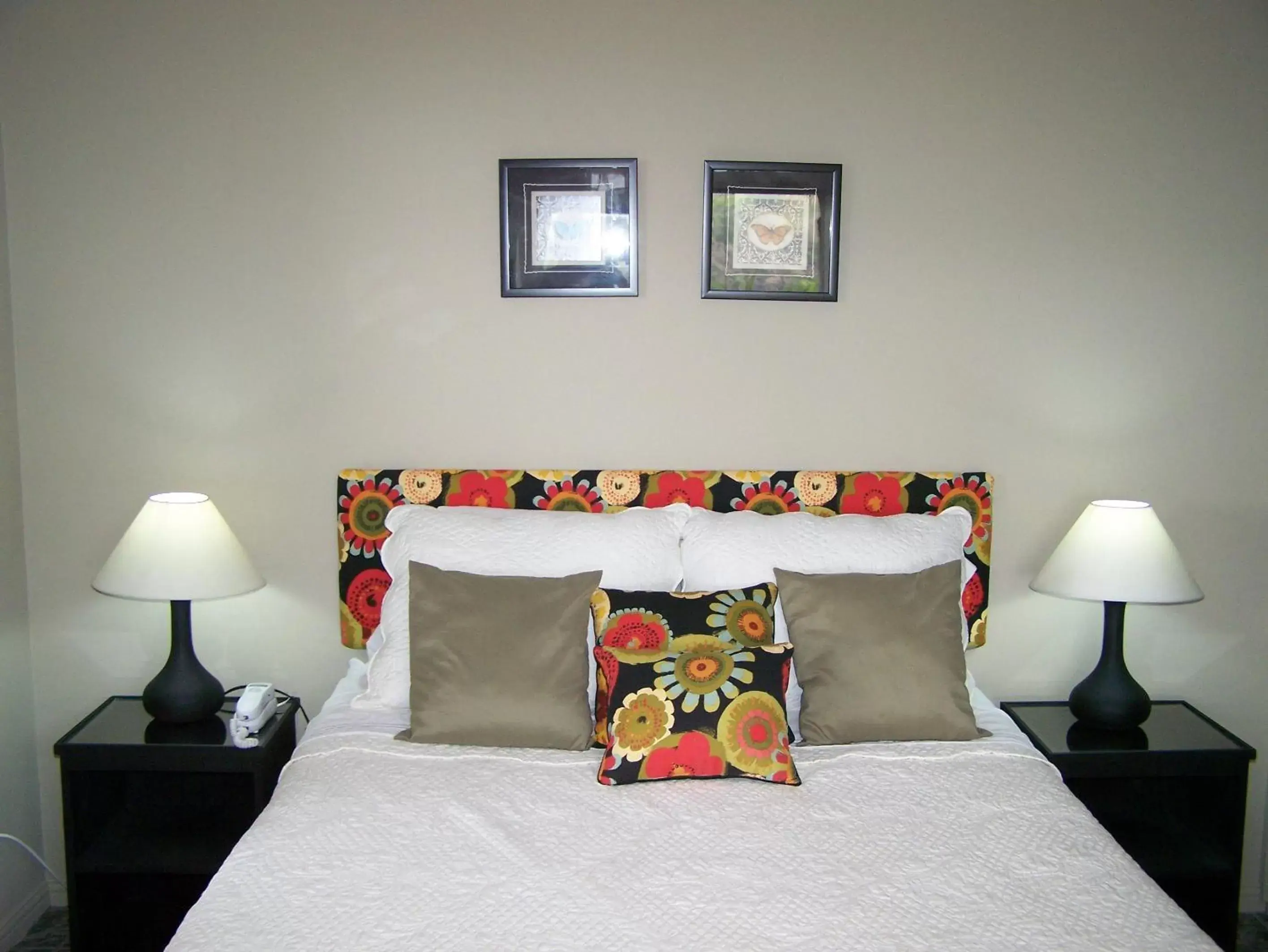 Bedroom, Bed in Vista Canyon Inn
