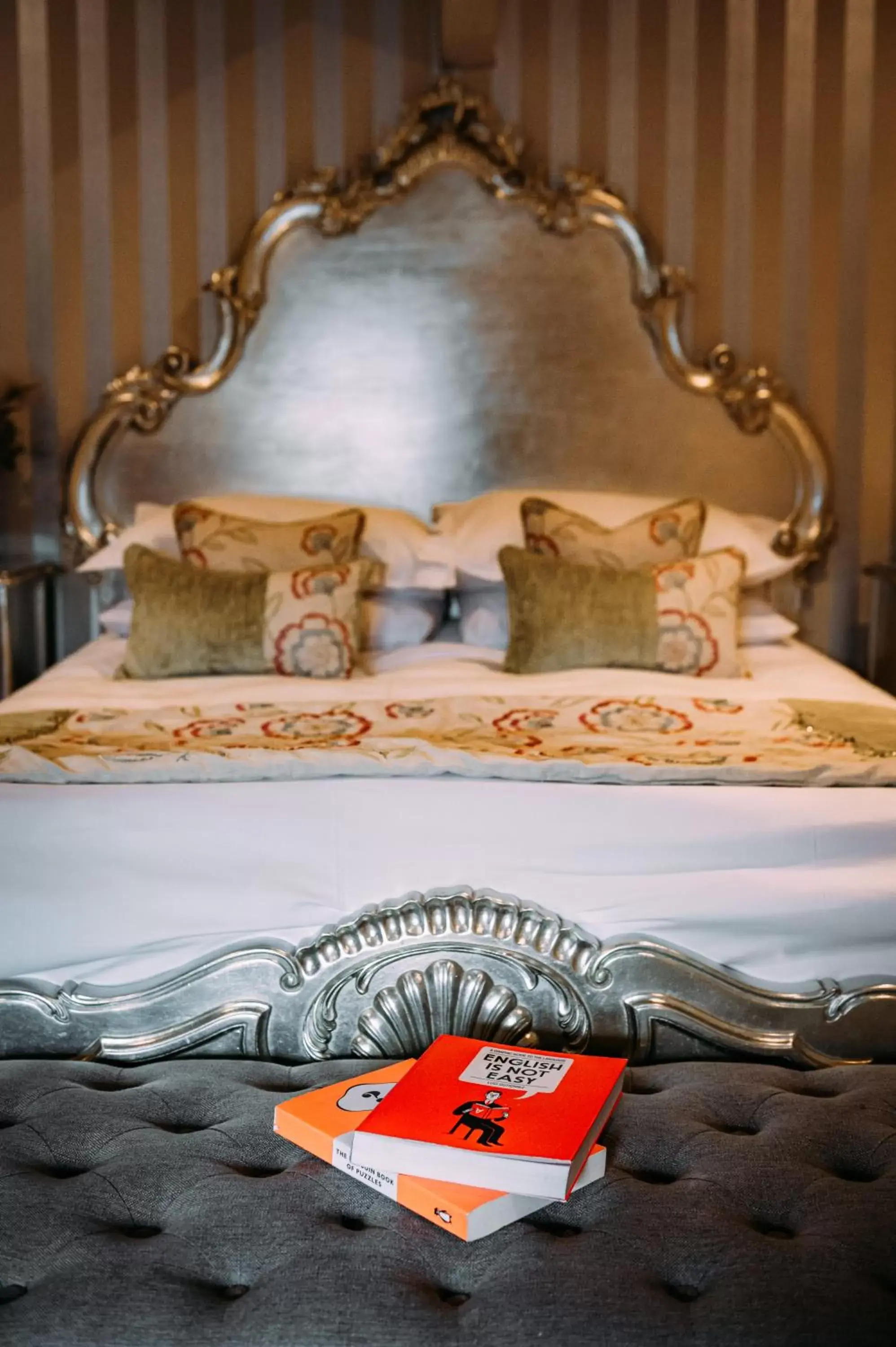 Bed in The Royal Hotel