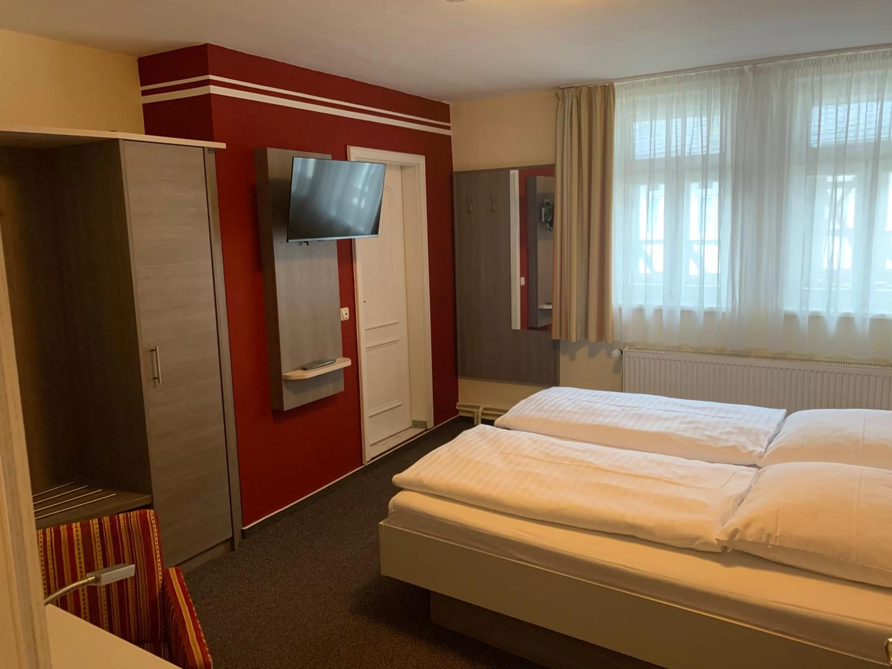 Photo of the whole room, Bed in Hotel Goldene Krone
