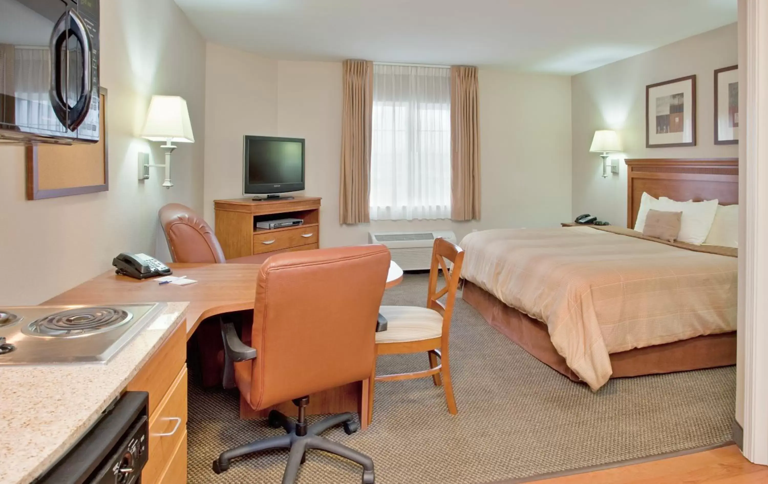 Deluxe Suite in Candlewood Suites Ofallon, Il - St. Louis Area, an IHG Hotel