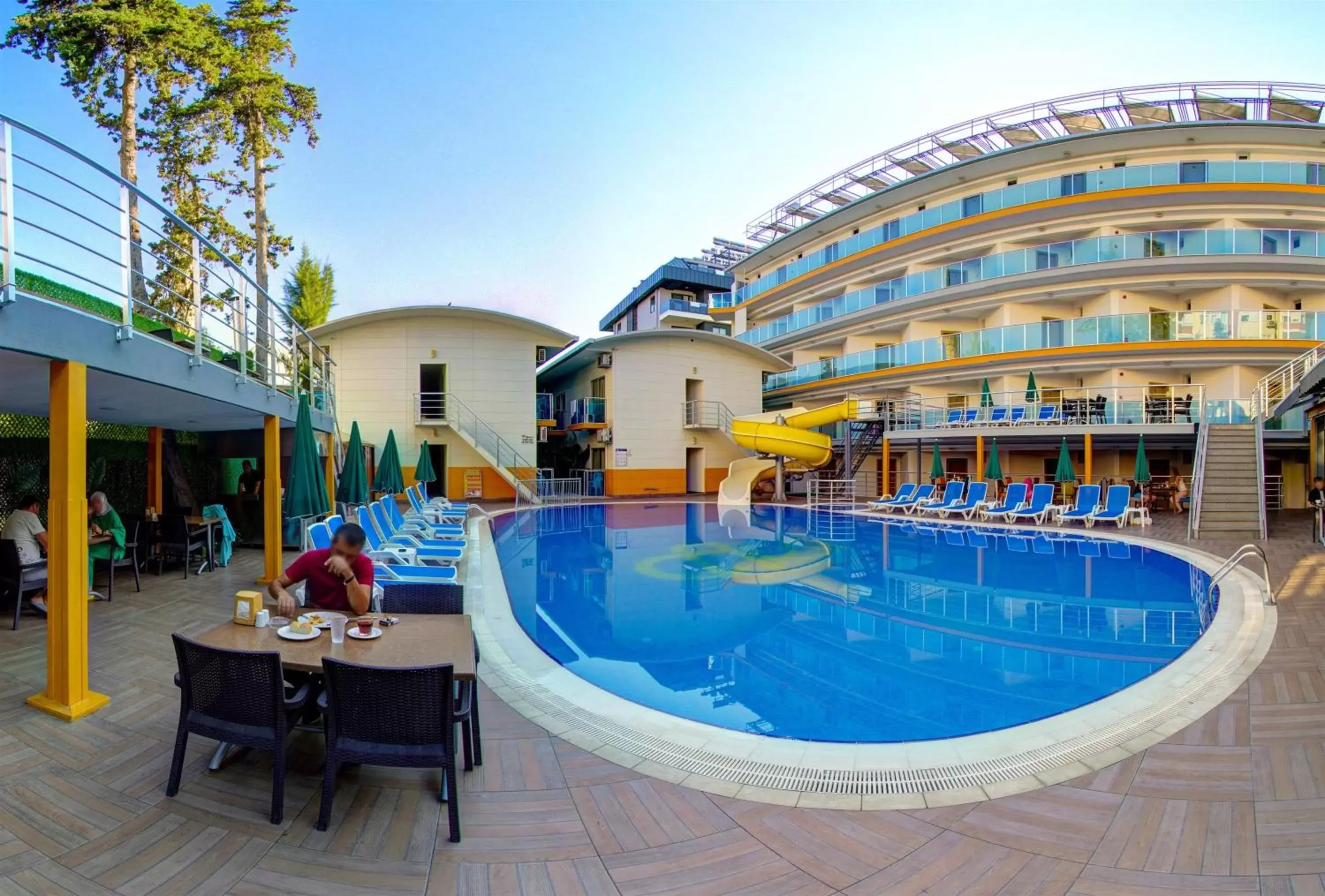 Property building, Swimming Pool in Arsi Enfi City Beach Hotel