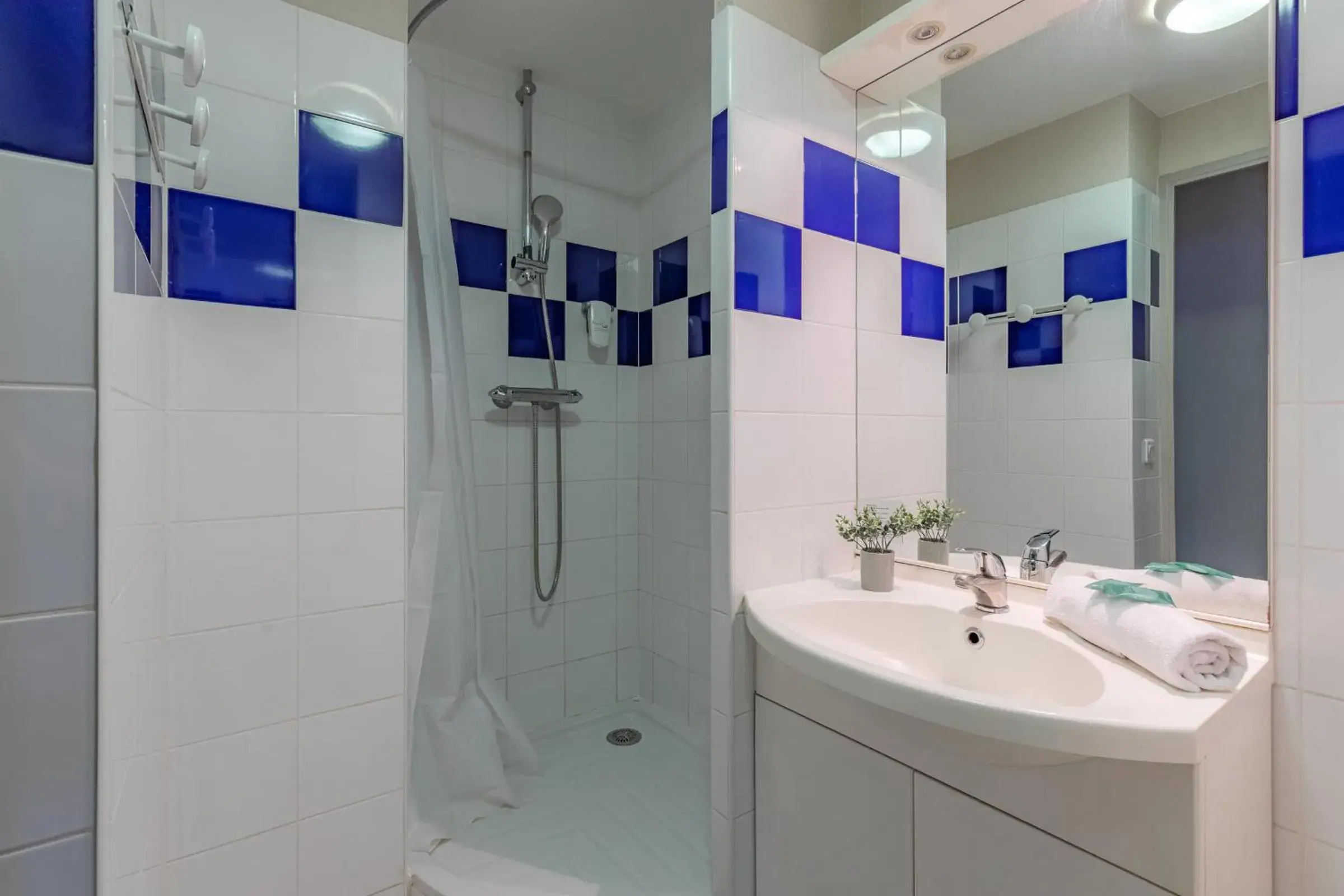 Bathroom in Appart'City Lyon Vaise St Cyr