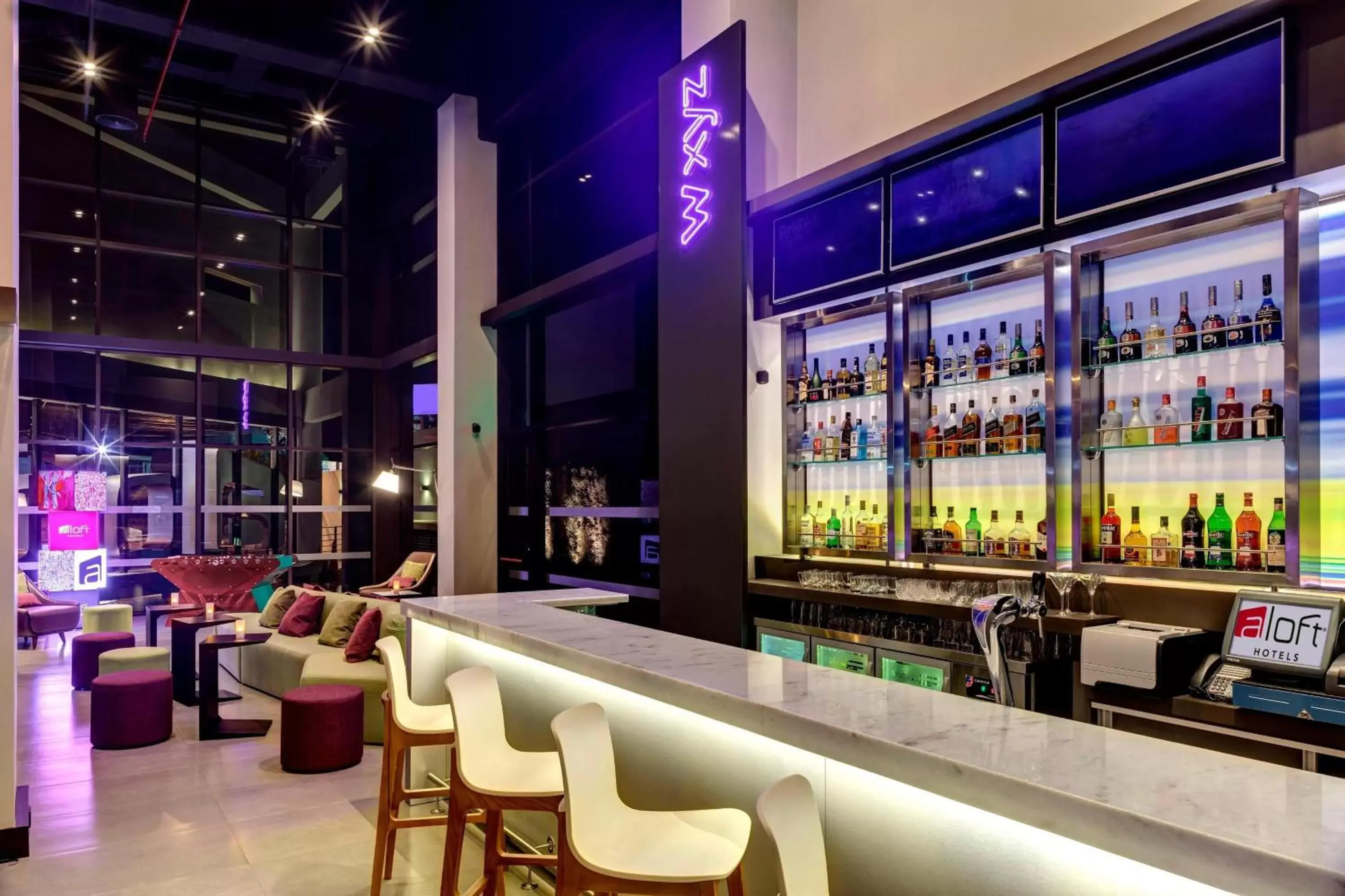 Restaurant/places to eat, Lounge/Bar in Aloft Asuncion