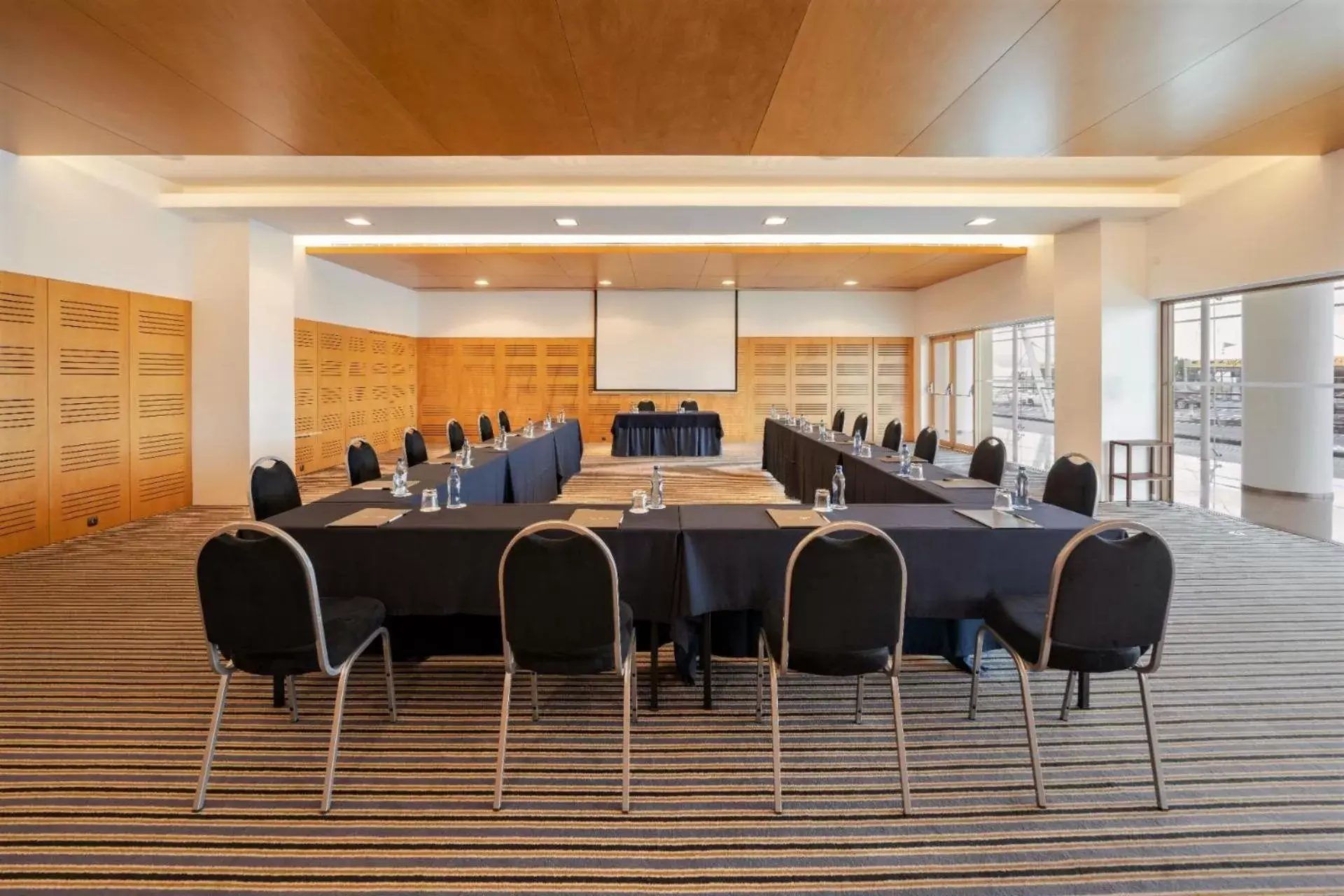Meeting/conference room in Hotel Marina Atlântico