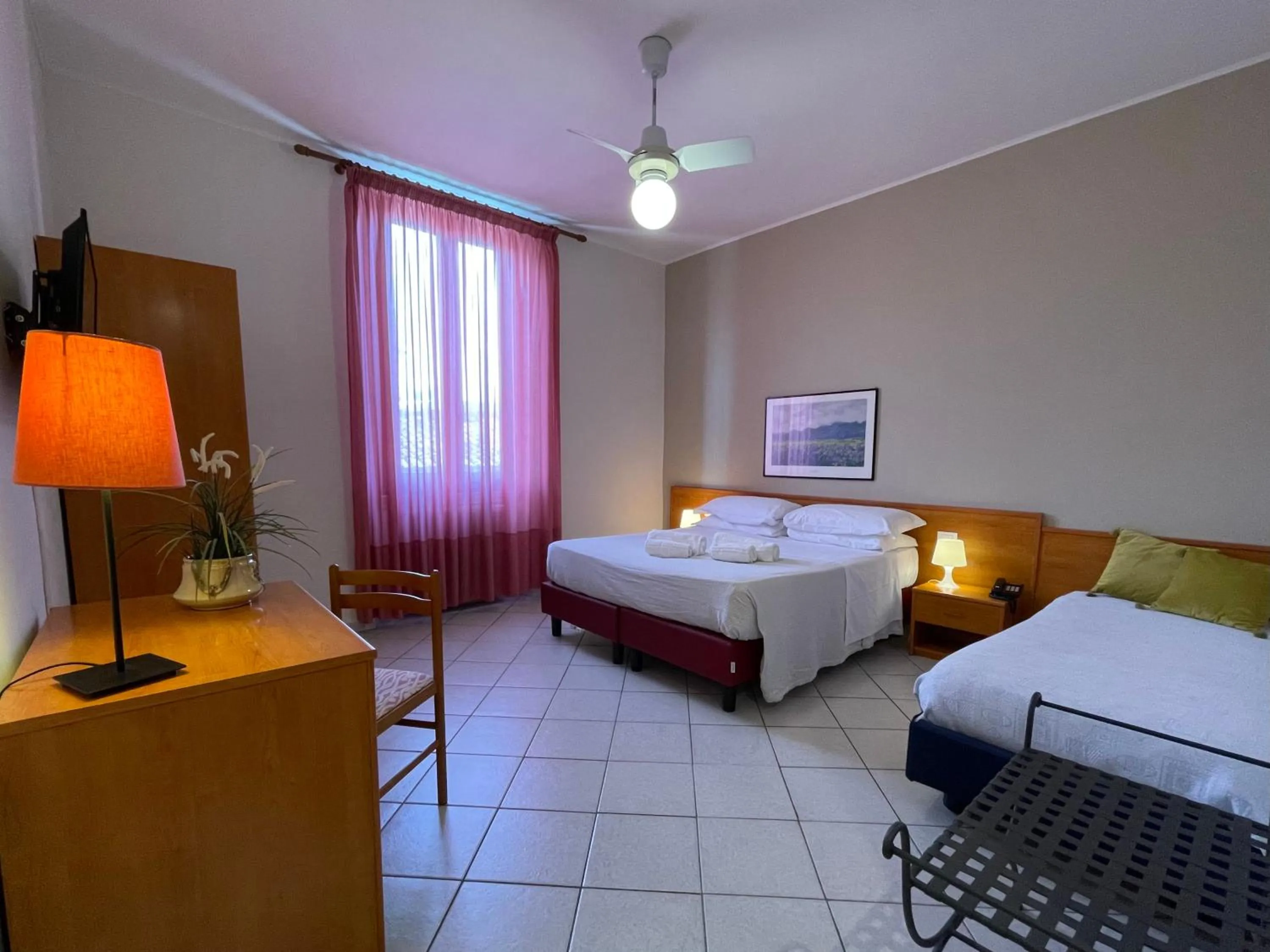 Bedroom, Bed in Hotel Leopolda