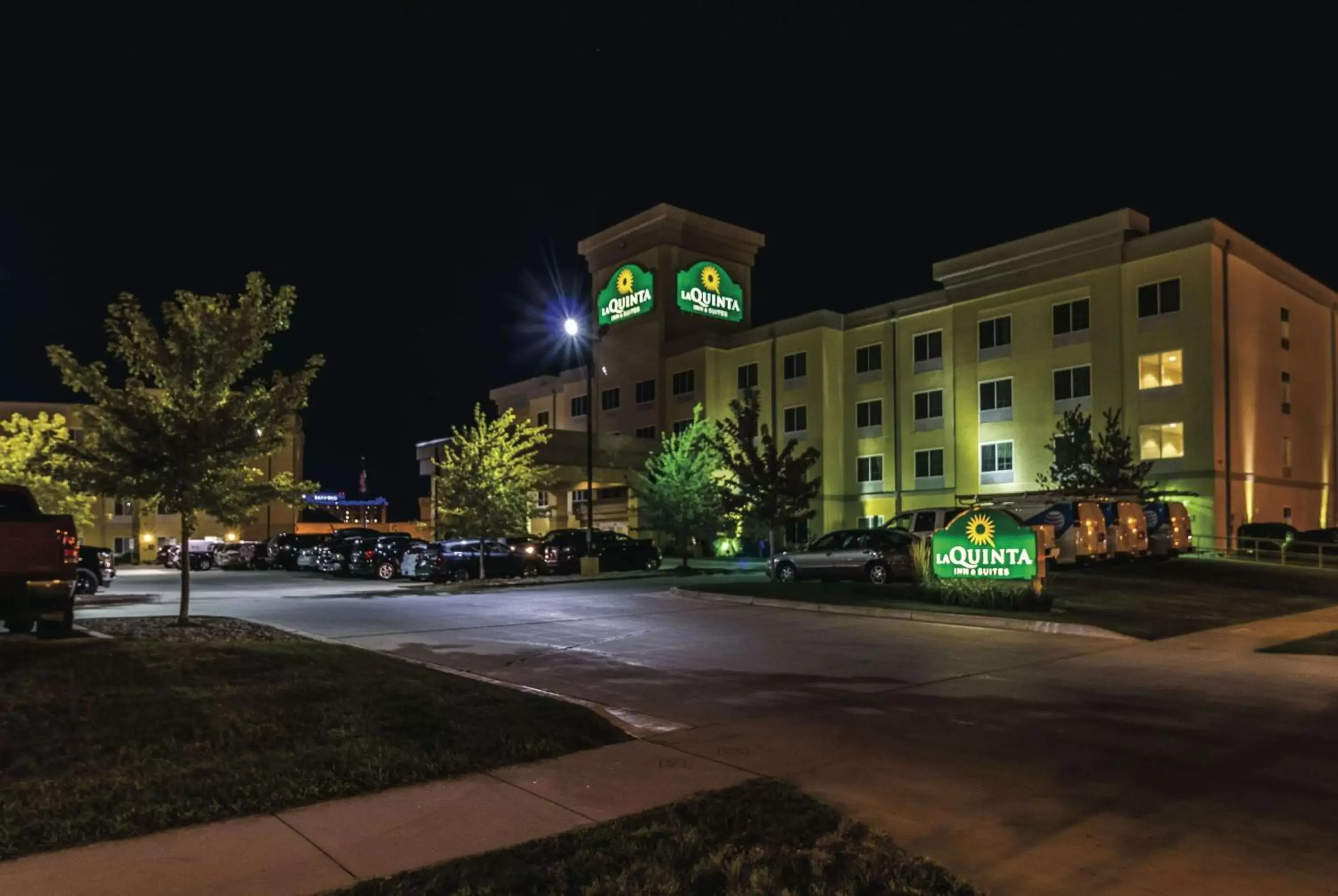 Property Building in La Quinta by Wyndham Fargo-Medical Center