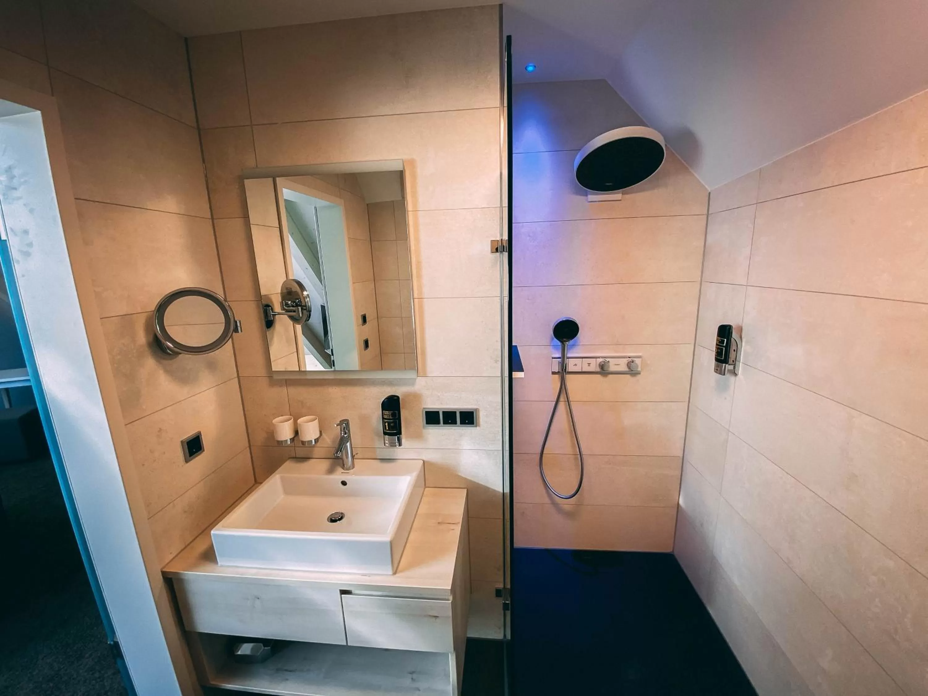 Shower in Stadthotel Haslach