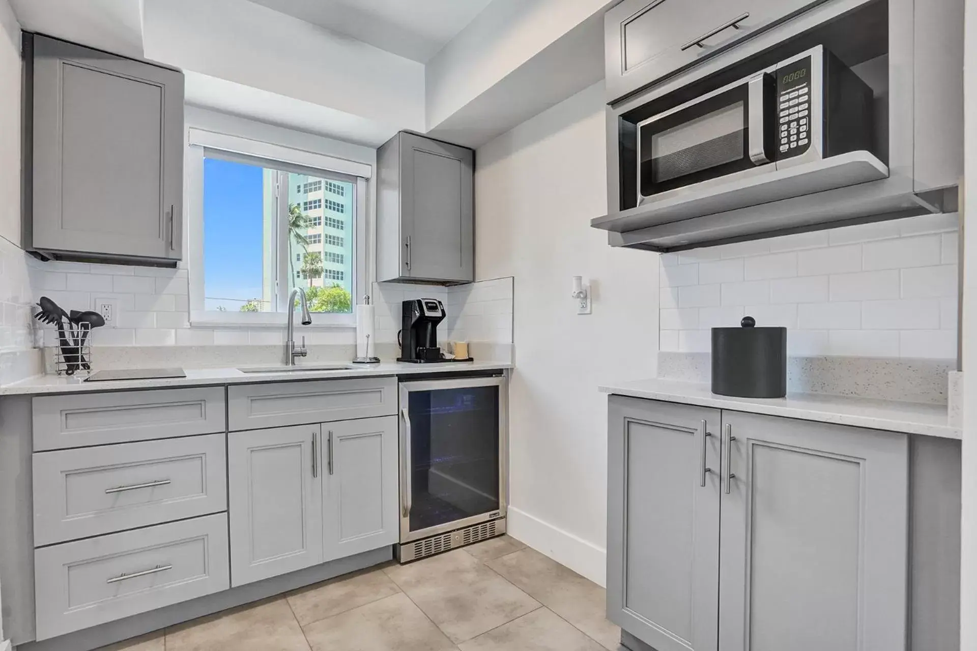 Kitchen/Kitchenette in Royal Beach Palace