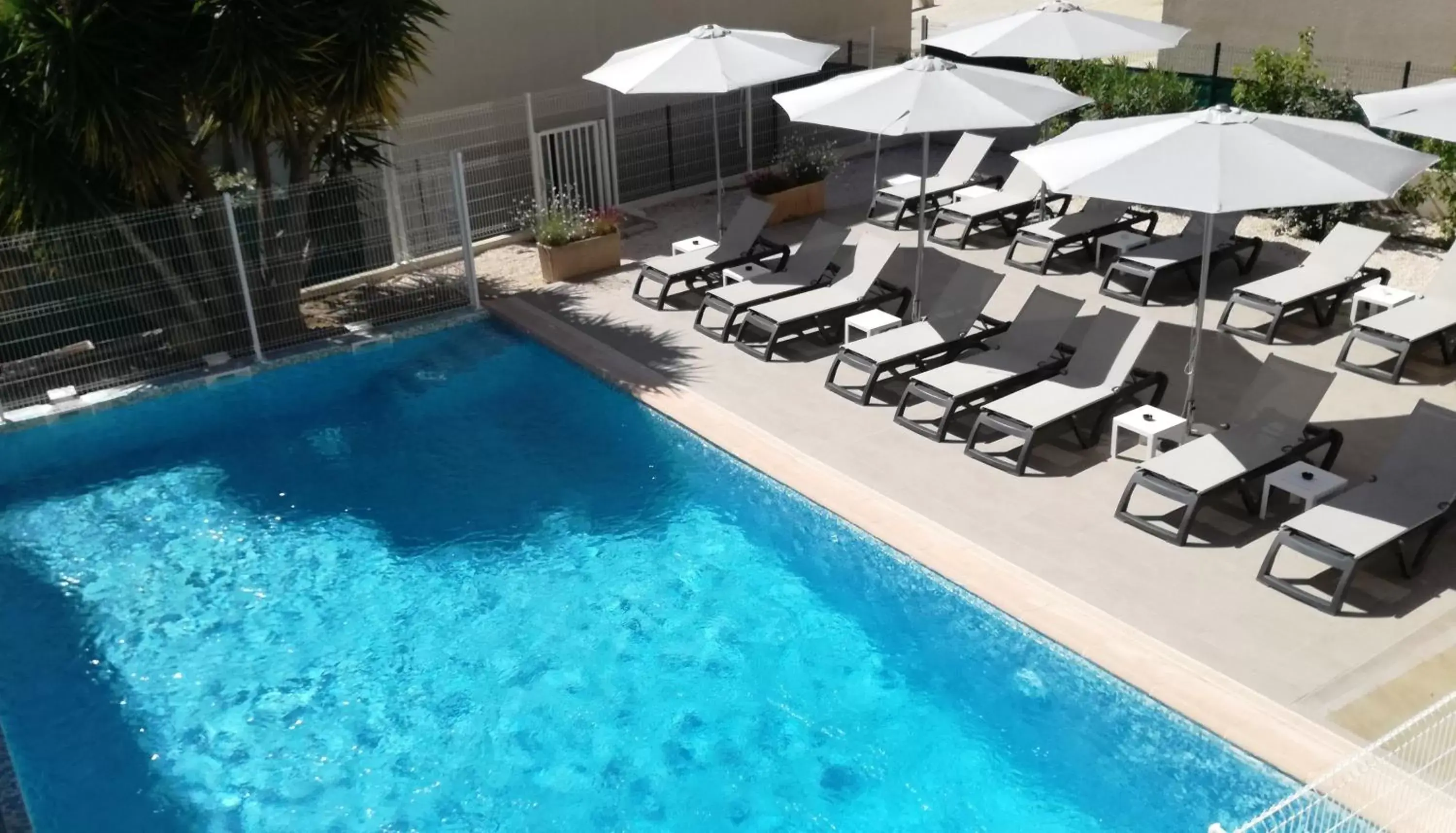 Swimming pool, Pool View in Ibis Budget Hyères