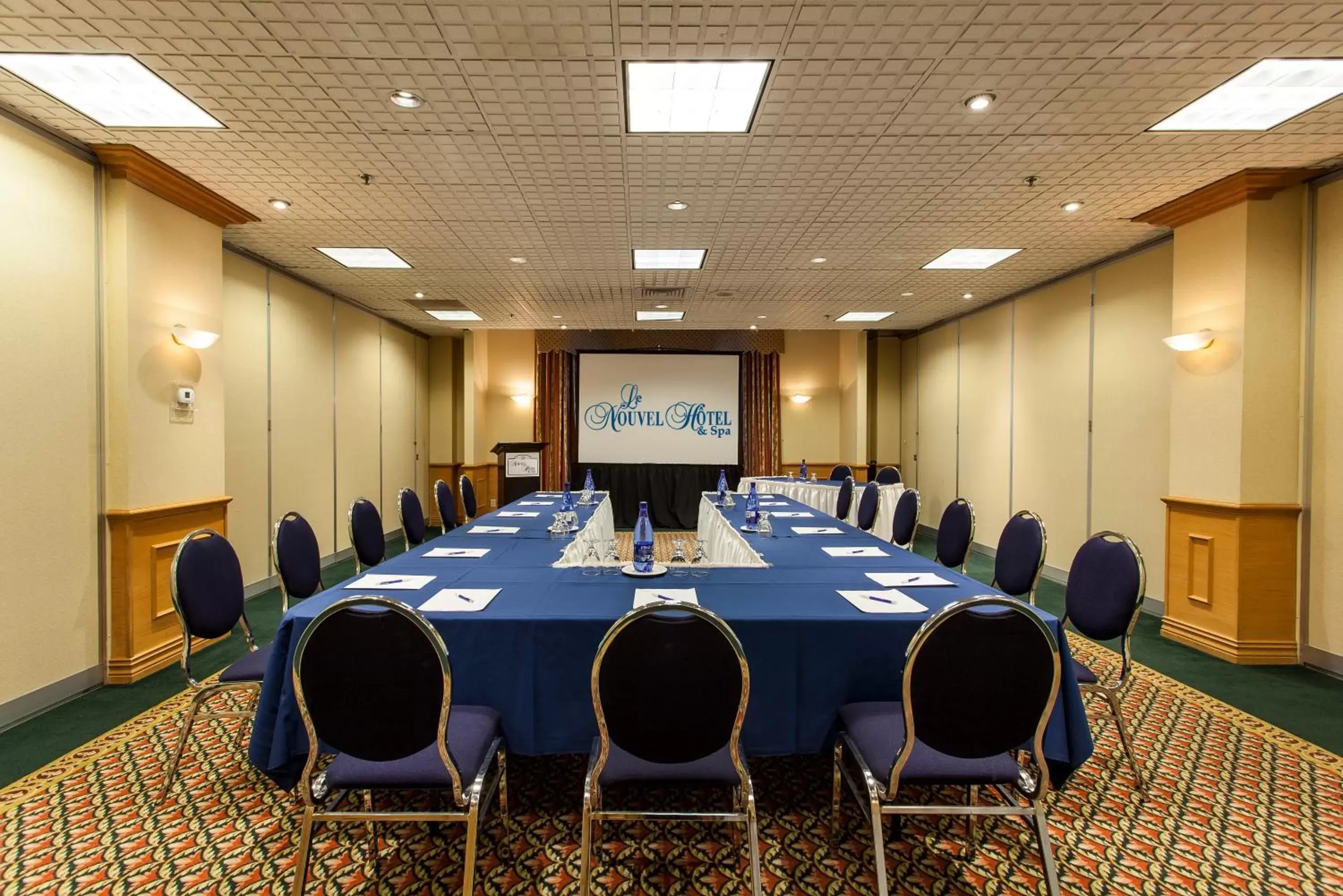 Banquet/Function facilities, Business Area/Conference Room in Le Nouvel Hotel
