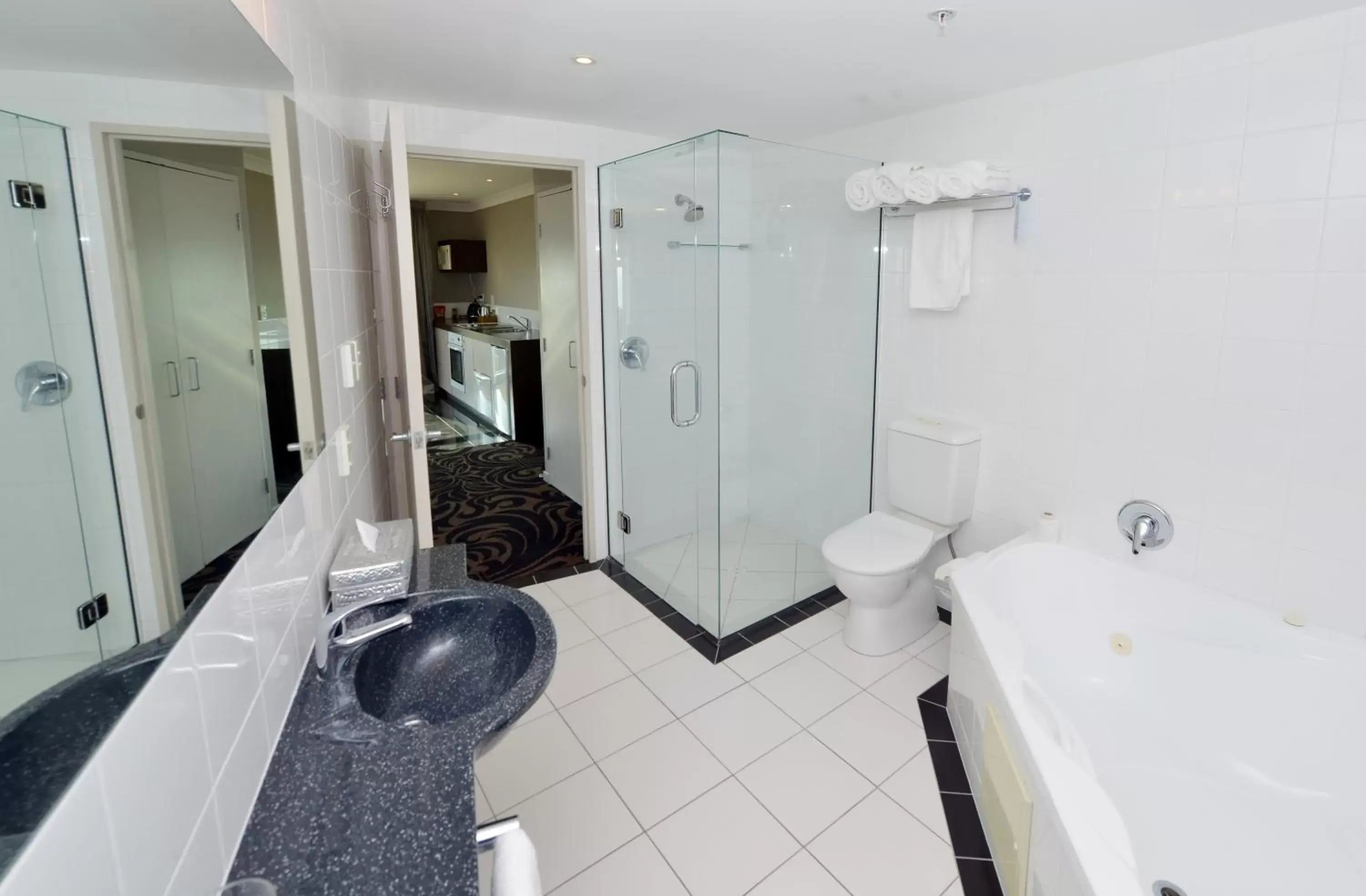 Shower, Bathroom in Millennium Hotel New Plymouth, Waterfront