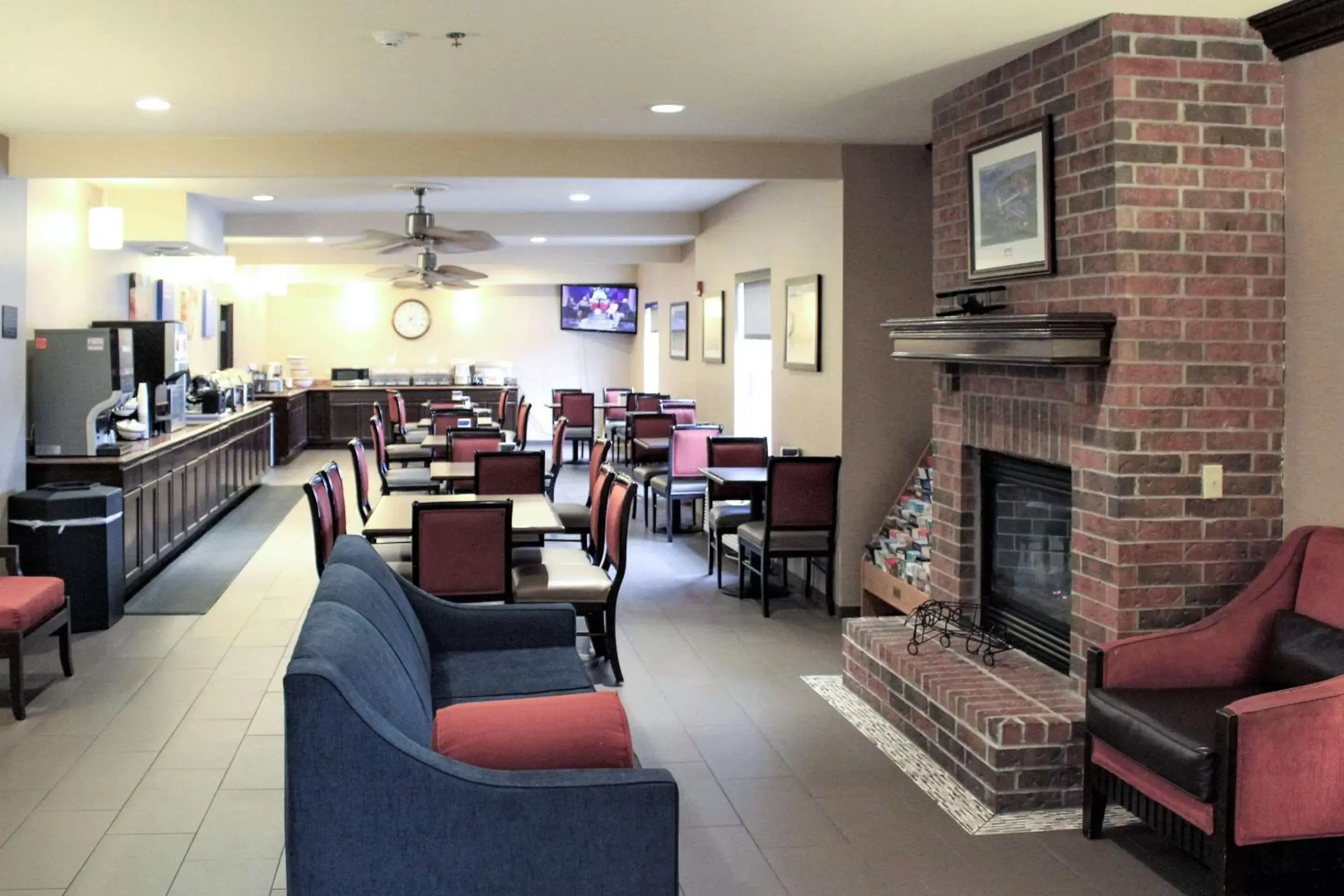 Restaurant/Places to Eat in Comfort Inn & Suites - Chesterfield